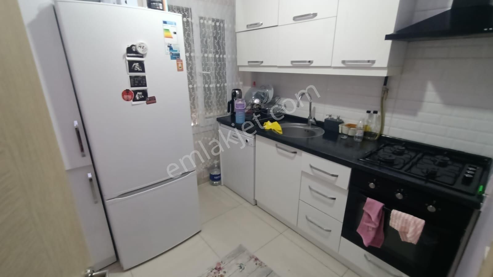 Köşe Konumlu 2+1 Kapalı Mutfaklı Kiracılı Bakımlı Daire - Görsel 12