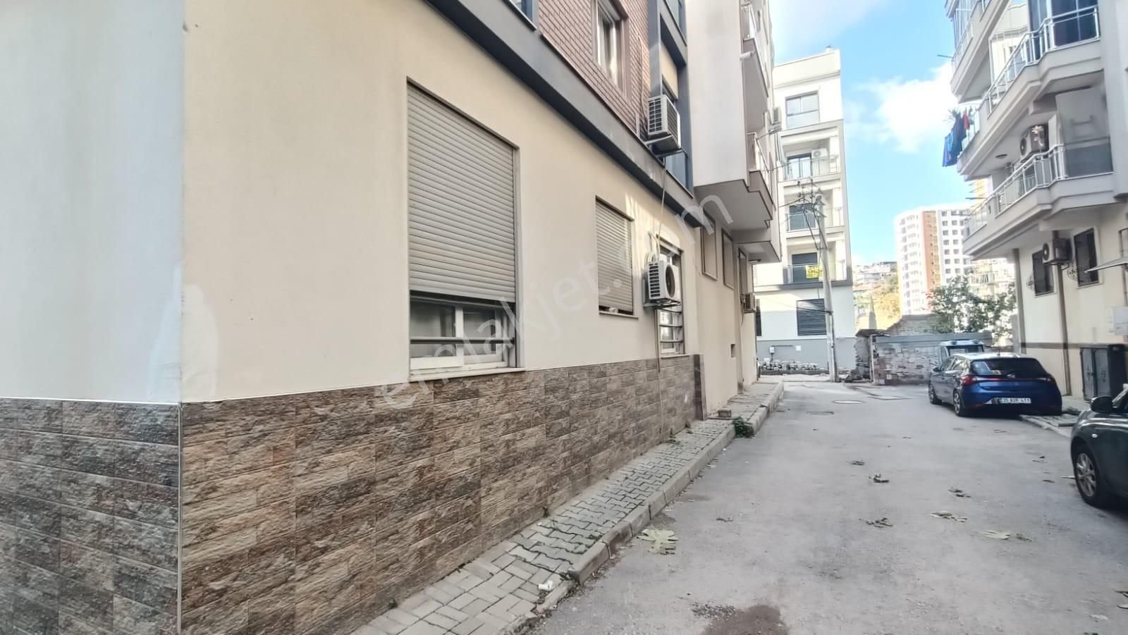 Köşe Konumlu 2+1 Kapalı Mutfaklı Kiracılı Bakımlı Daire - Görsel 5