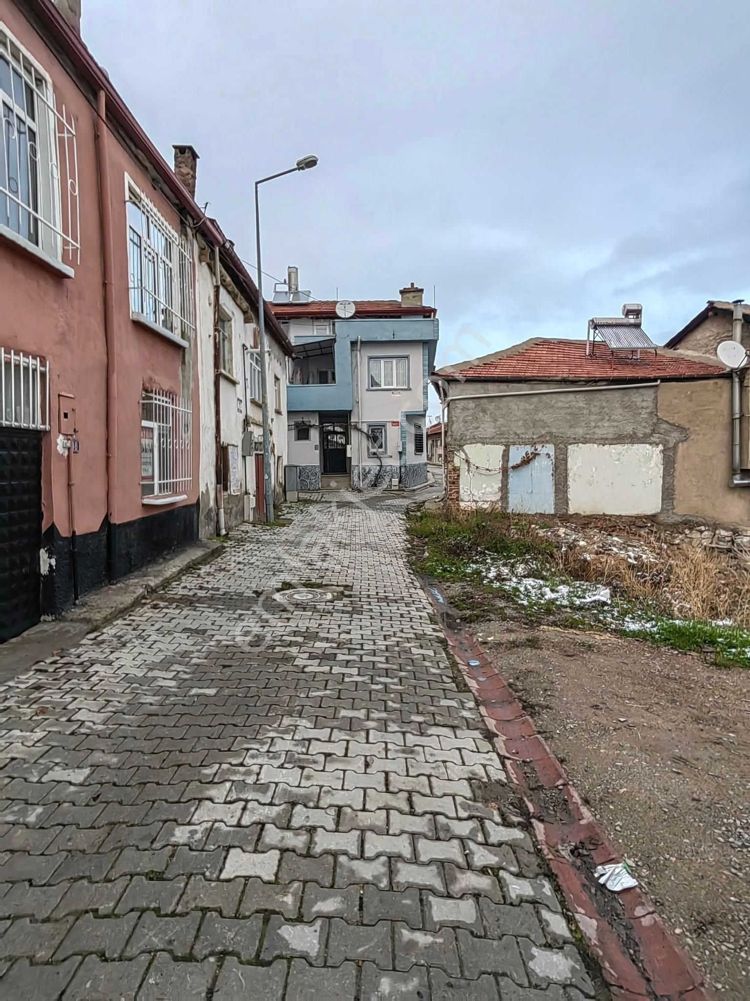 Nasreddin Emlaktan Yıldırım Mahallesinde Satılık Müstakil Ev - Görsel 11