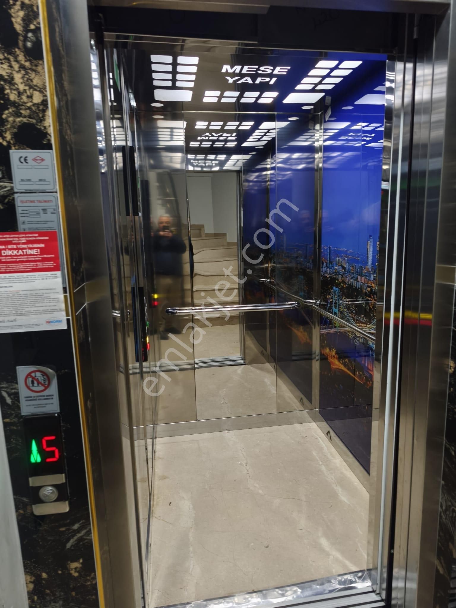 Acil Sultanbeyli Necipfazılda Satılık 180 M.4+2 Lüks Üst Düblx - Görsel 4