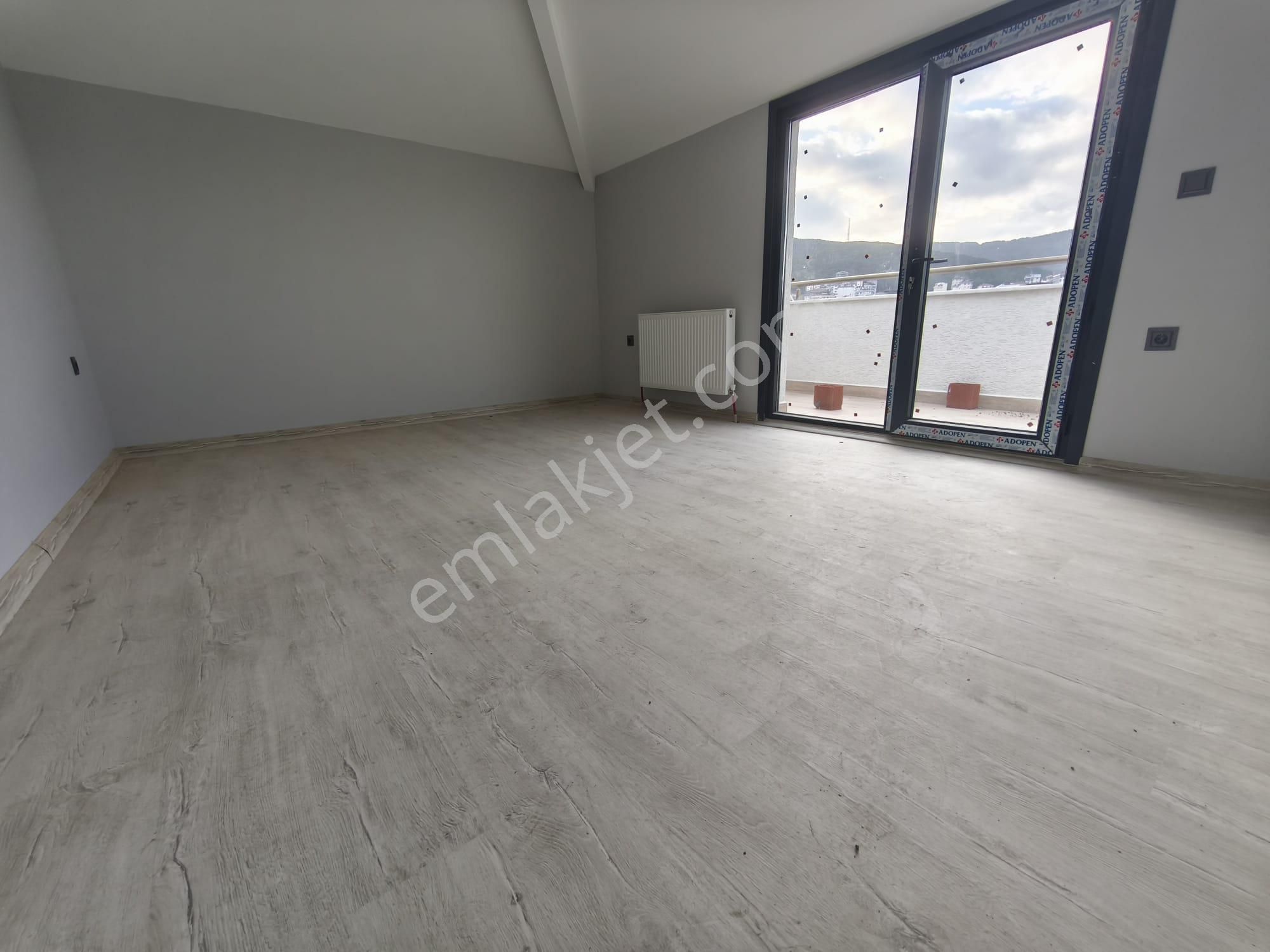 Acil Sultanbeyli Necipfazılda Satılık 180 M.4+2 Lüks Üst Düblx - Görsel 6