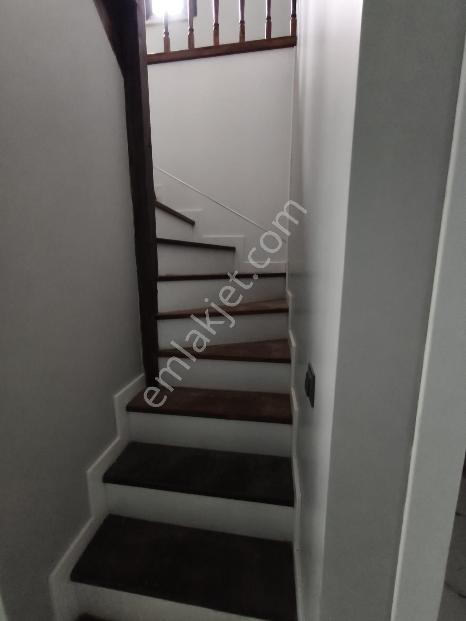 Acil Sultanbeyli Necipfazılda Satılık 180 M.4+2 Lüks Üst Düblx - Görsel 13