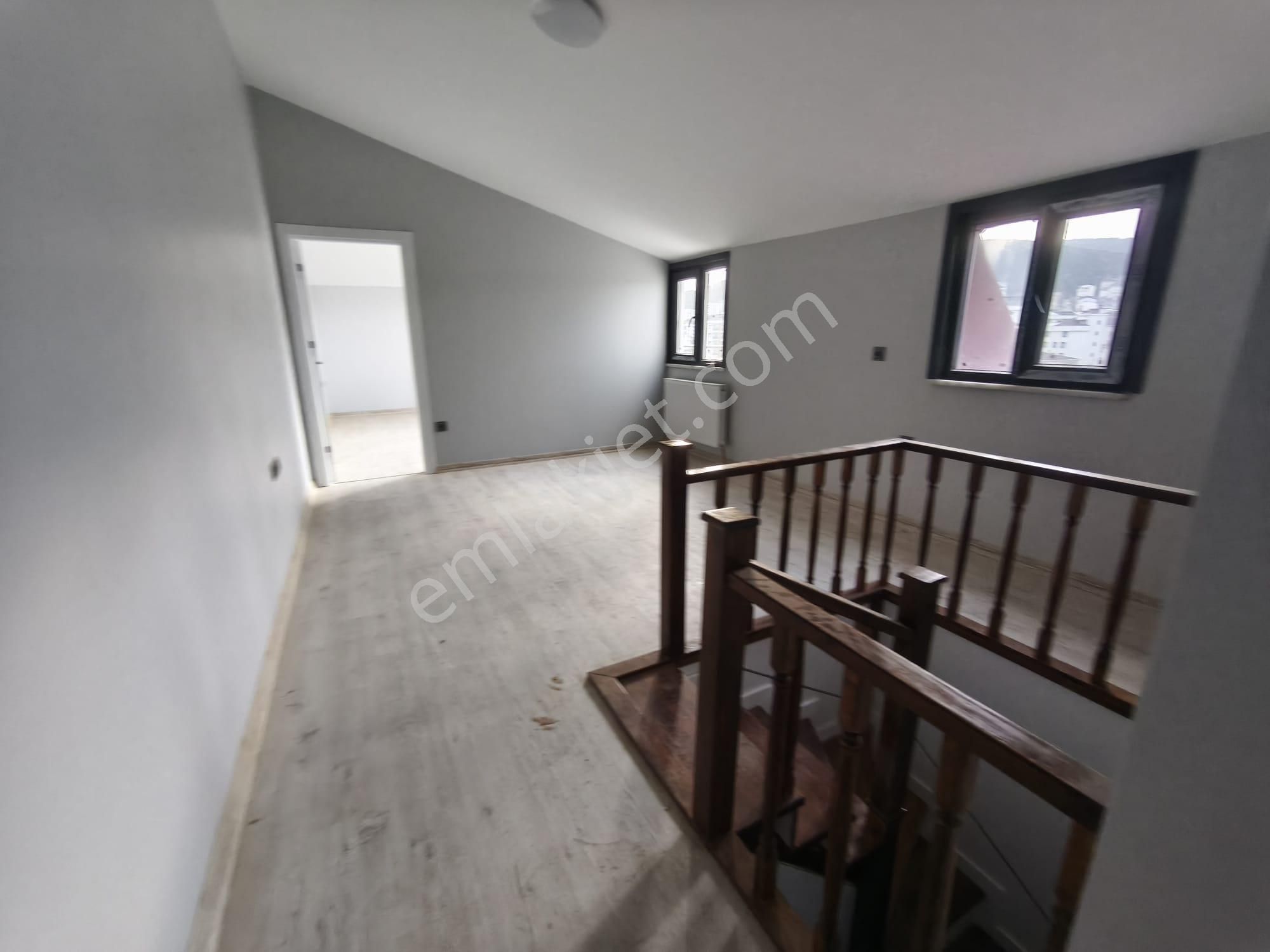 Acil Sultanbeyli Necipfazılda Satılık 180 M.4+2 Lüks Üst Düblx - Görsel 10