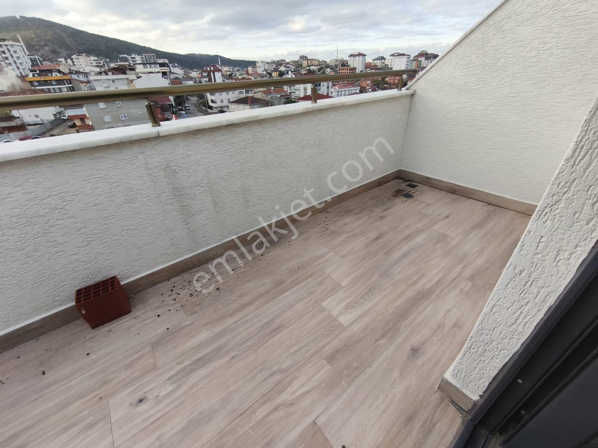 Acil Sultanbeyli Necipfazılda Satılık 180 M.4+2 Lüks Üst Düblx - Görsel 7