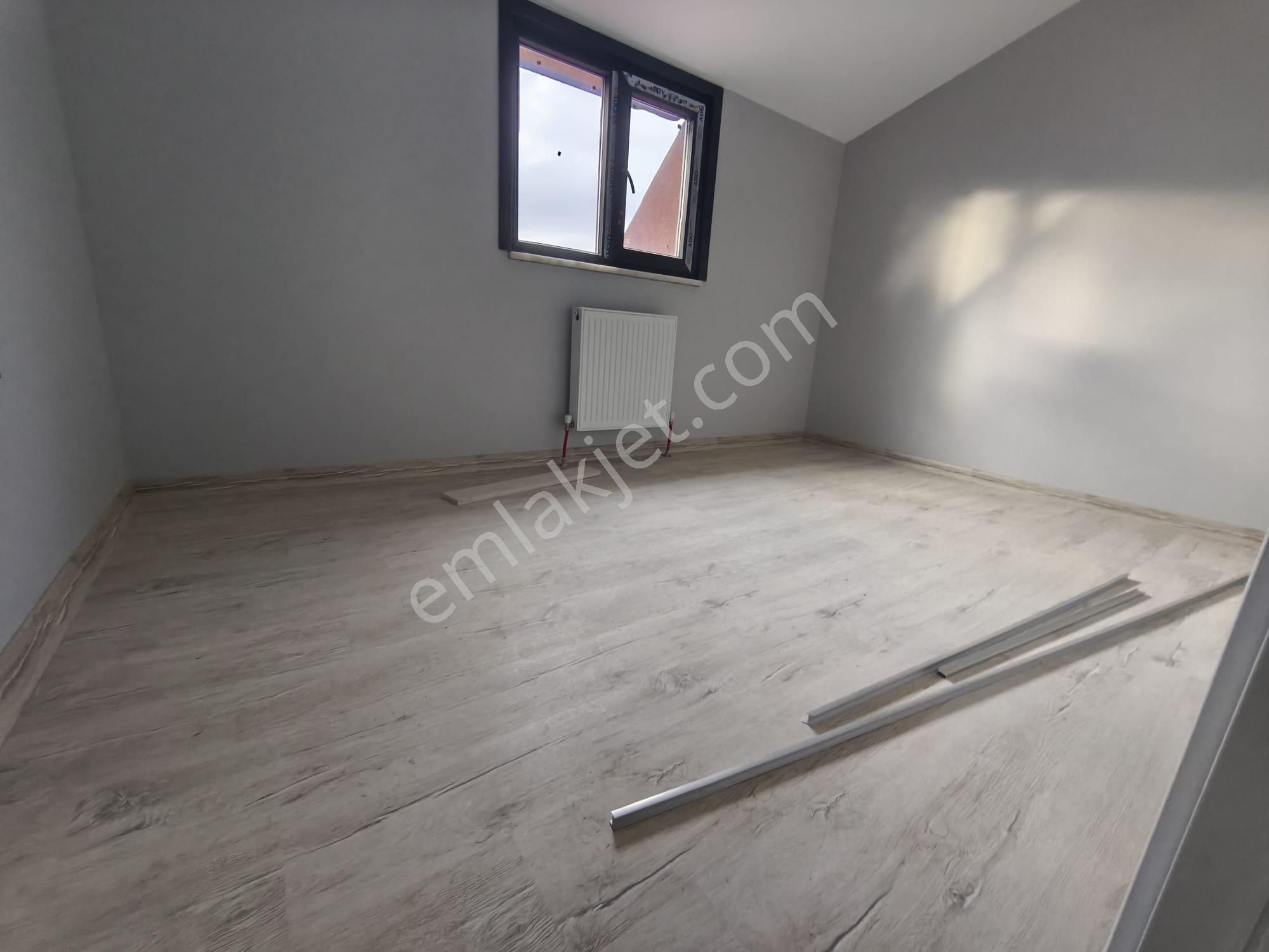 Acil Sultanbeyli Necipfazılda Satılık 180 M.4+2 Lüks Üst Düblx - Görsel 9