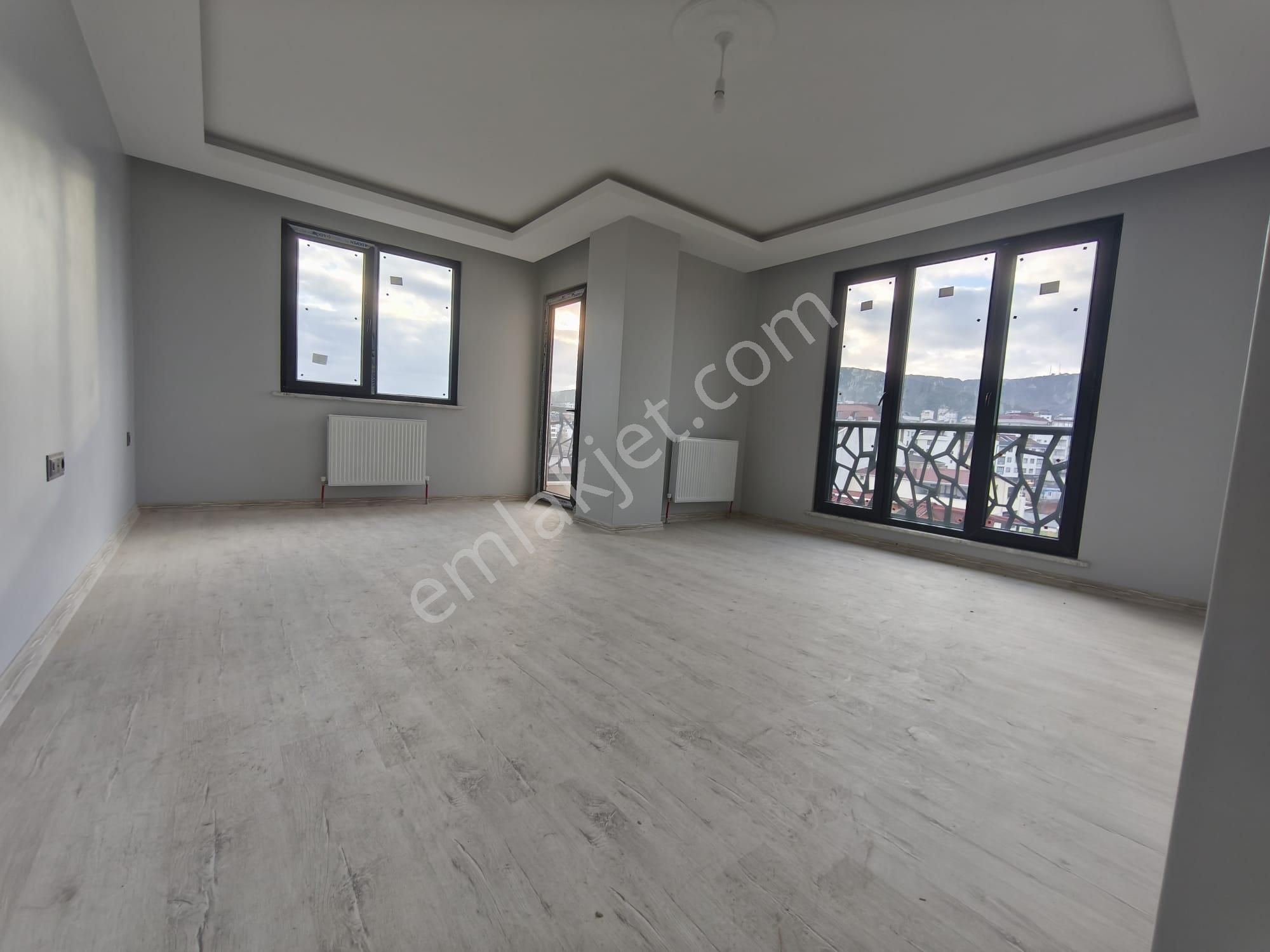 Acil Sultanbeyli Necipfazılda Satılık 180 M.4+2 Lüks Üst Düblx - Görsel 23