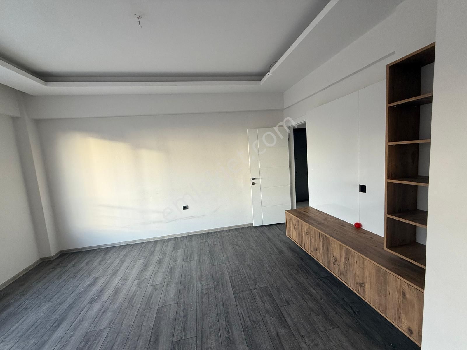 Zümrütte Emsallerinin En Uygun 4+1 Fırsat Dairesi - Görsel 11