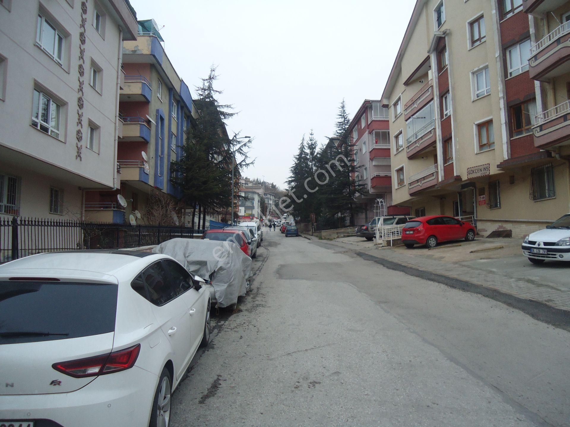 Krc'den Bahçeleriçi Mahallesinde 110 M2 Kullanımlı Satılık Dükkan - Görsel 6