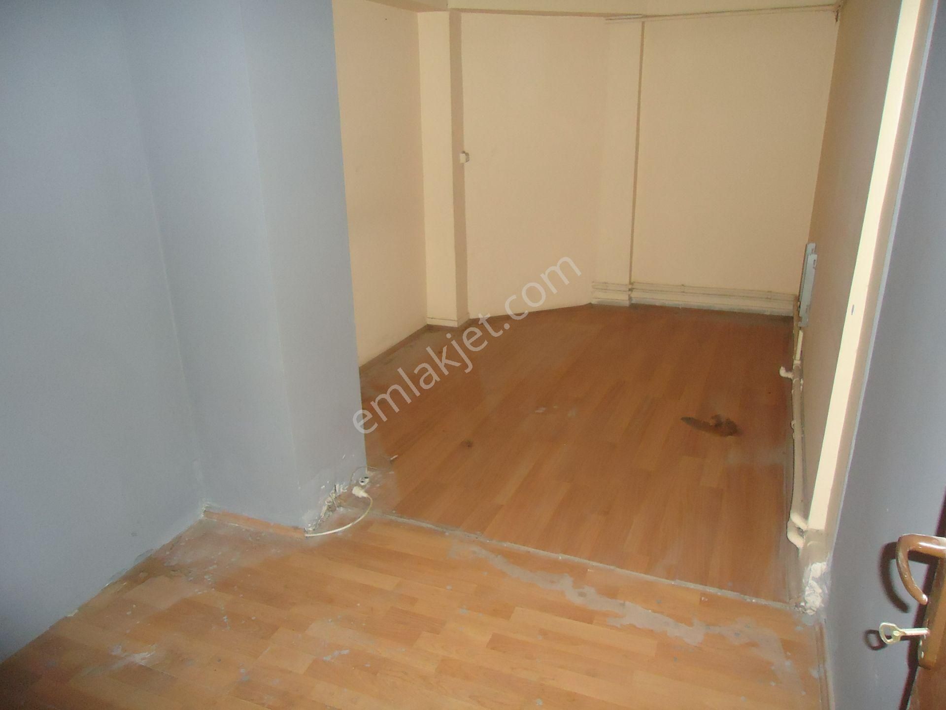 Krc'den Bahçeleriçi Mahallesinde 110 M2 Kullanımlı Satılık Dükkan - Görsel 12