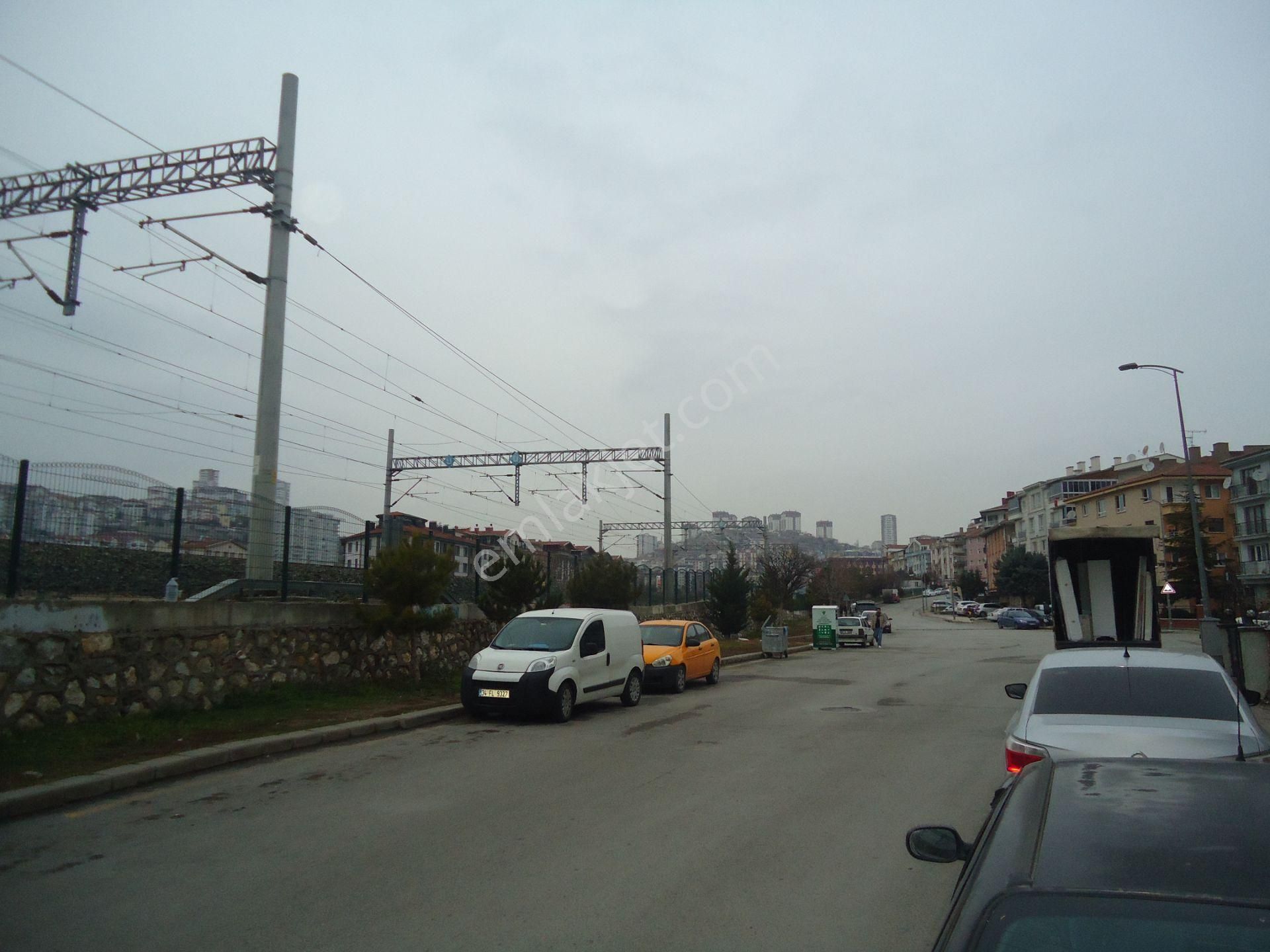 Krc'den Bahçeleriçi Mahallesinde 110 M2 Kullanımlı Satılık Dükkan - Görsel 4