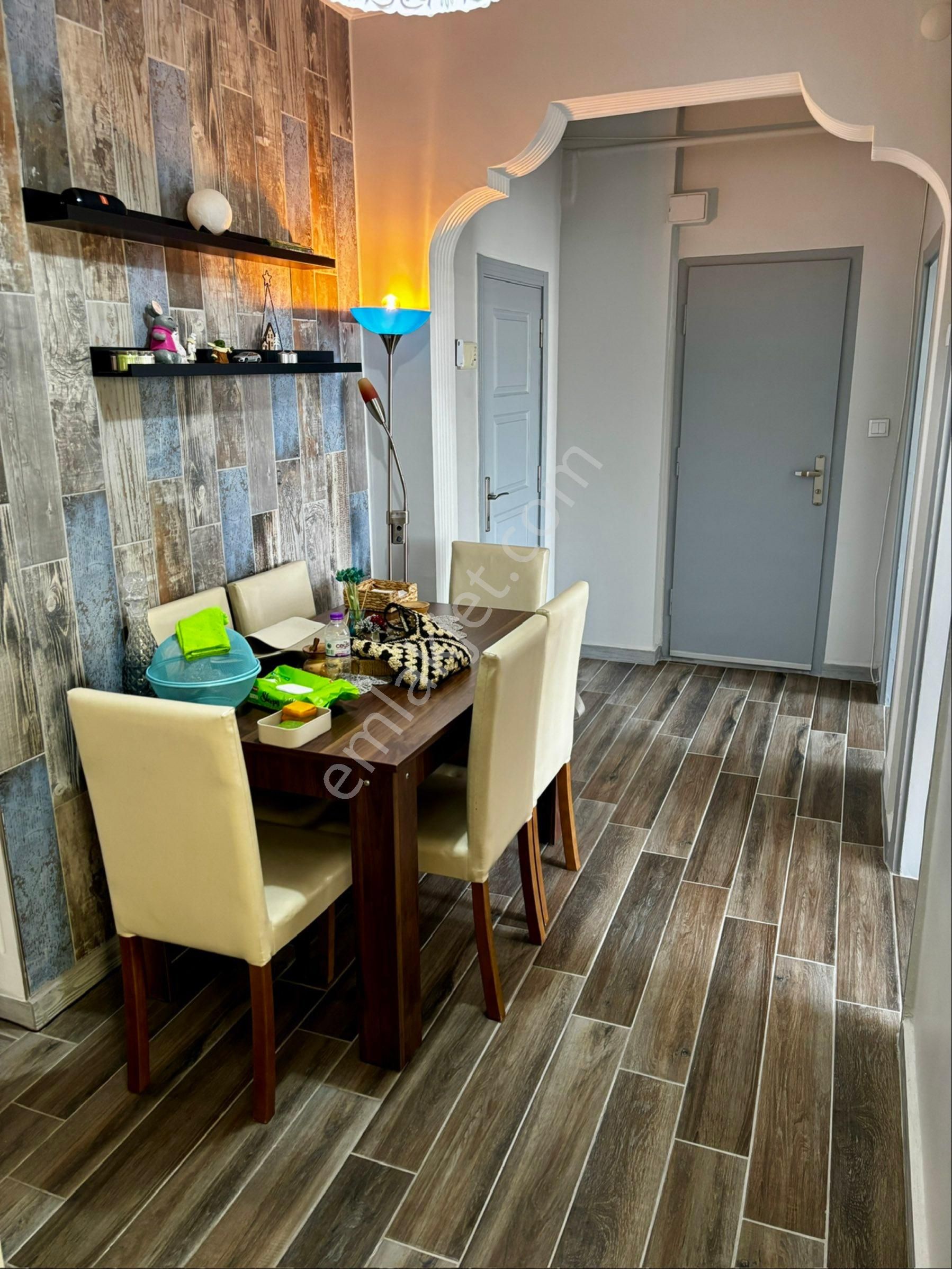 Nalçacı Caddesi Üzeri İçi Yenilenmiş Daire - Görsel 2