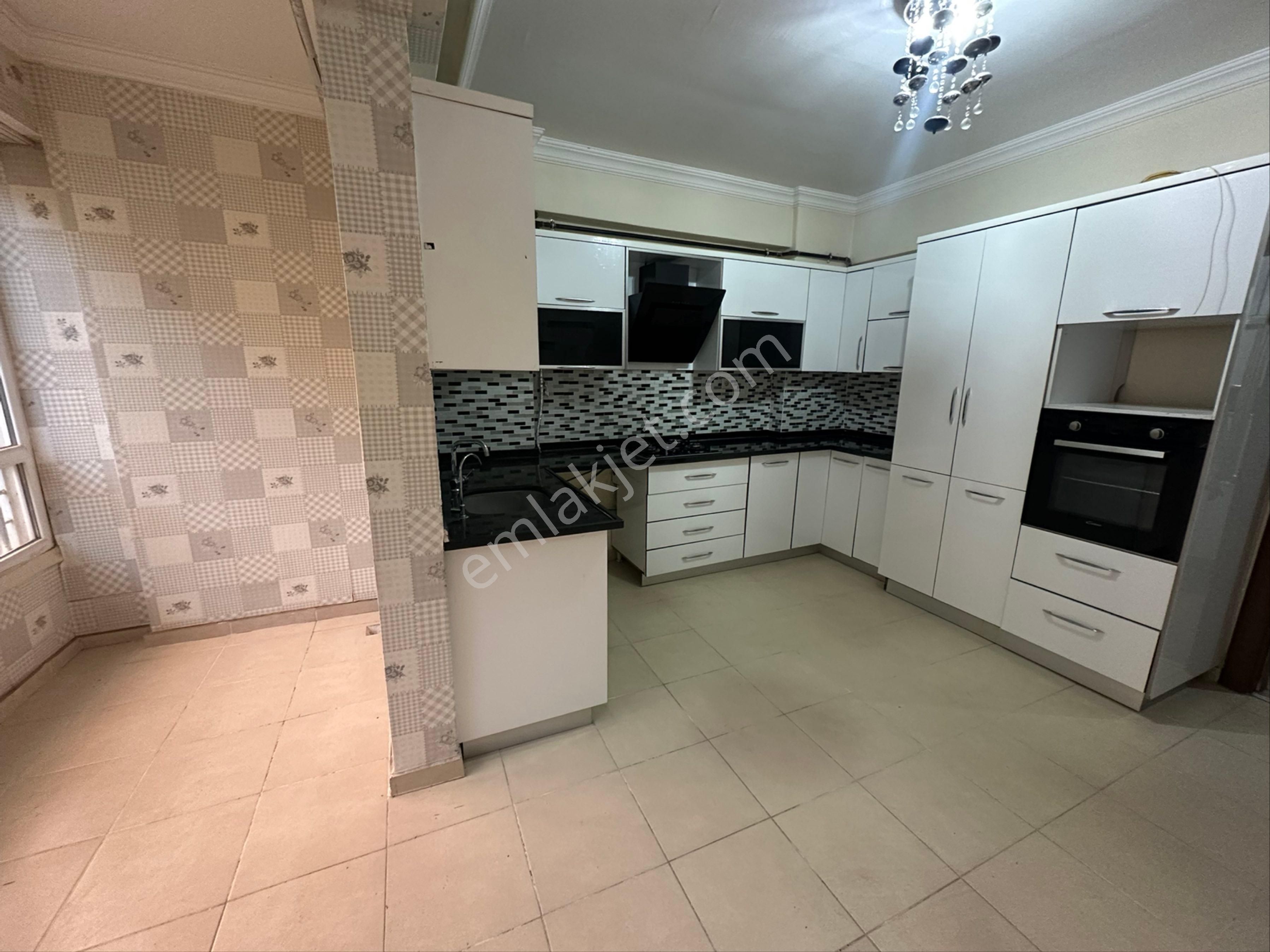 Akev Gayrimenkul'den K.köprü Narlıkuyuda Geniş 3+1 Ara Kat Daire - Görsel 5