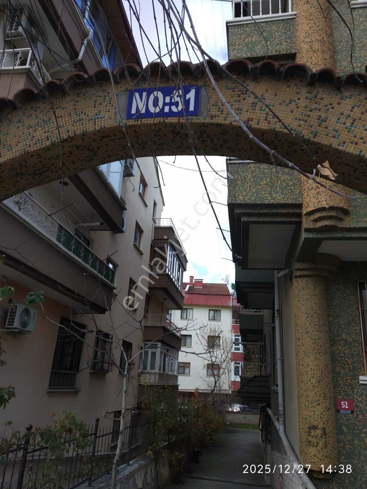 Yenimahalle Varlık'ta Cadde Üzeri 2+1 Y.giriş Kombili Ön Cephe Kiralık Daire