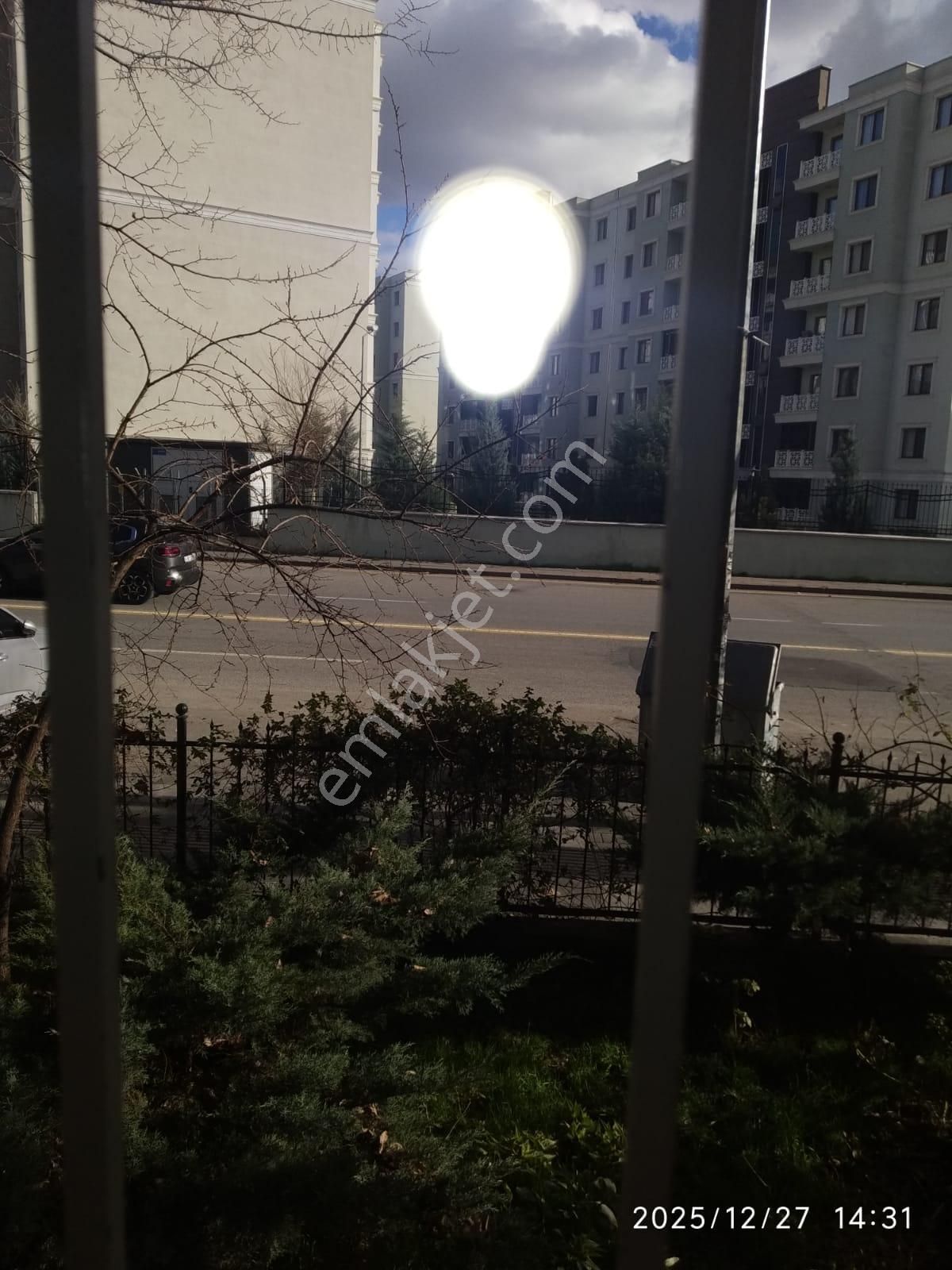 Yenimahalle Varlık'ta Cadde Üzeri 2+1 Y.giriş Kombili Ön Cephe Kiralık Daire - Görsel 4