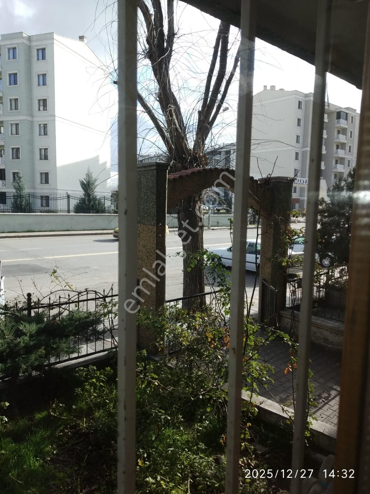 Yenimahalle Varlık'ta Cadde Üzeri 2+1 Y.giriş Kombili Ön Cephe Kiralık Daire - Görsel 5