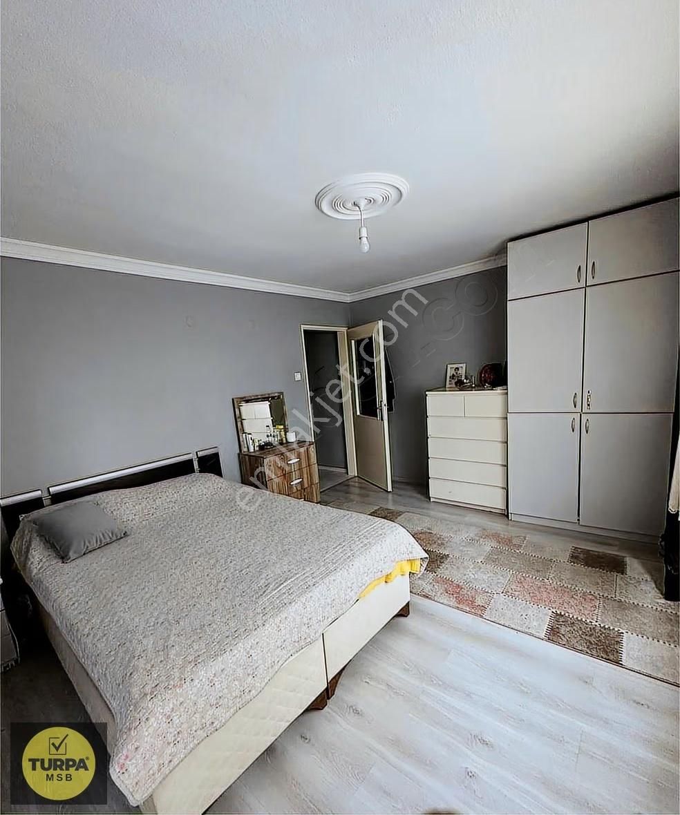 Bornova Kazımdirik Mah. Merkezi Konumda 168 M2 3+1 Arakat Daire - Görsel 9