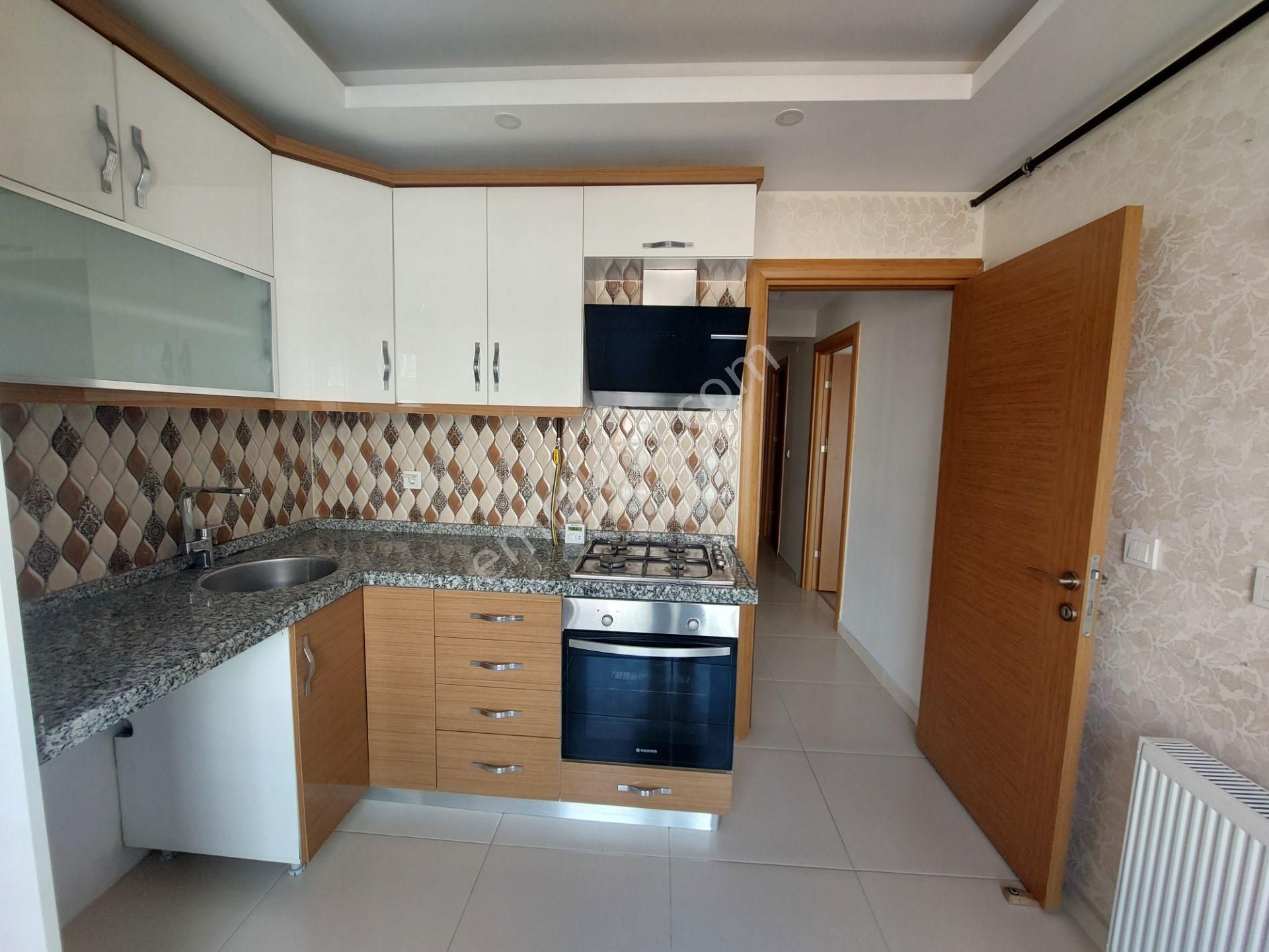 Bayraklı Emek Mah De 9 Yaşında Kiralık 2+1 D.gazlı Daire - Görsel 15