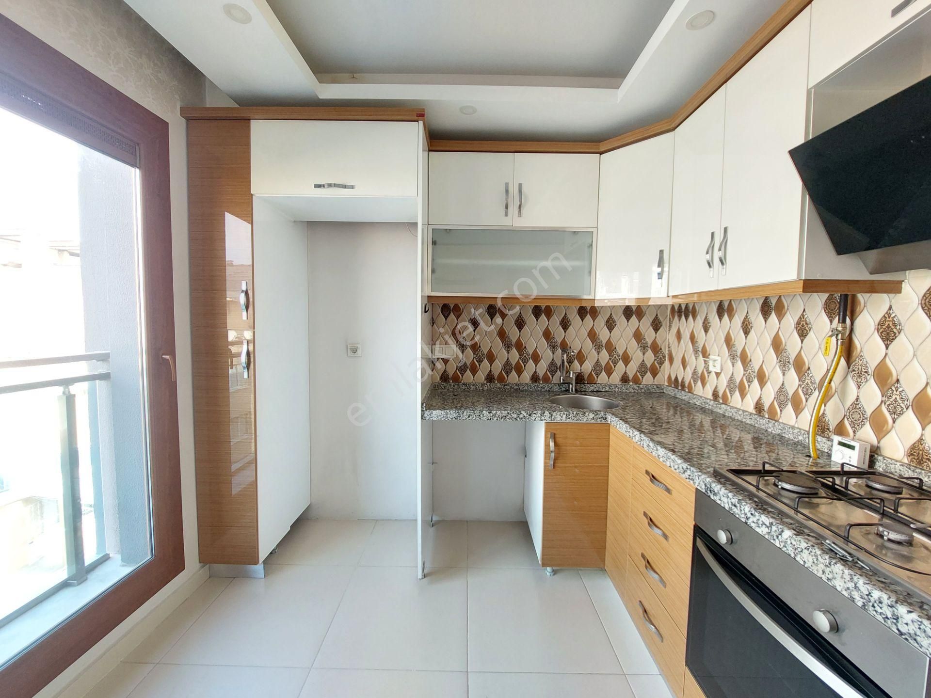 Bayraklı Emek Mah De 9 Yaşında Kiralık 2+1 D.gazlı Daire - Görsel 13