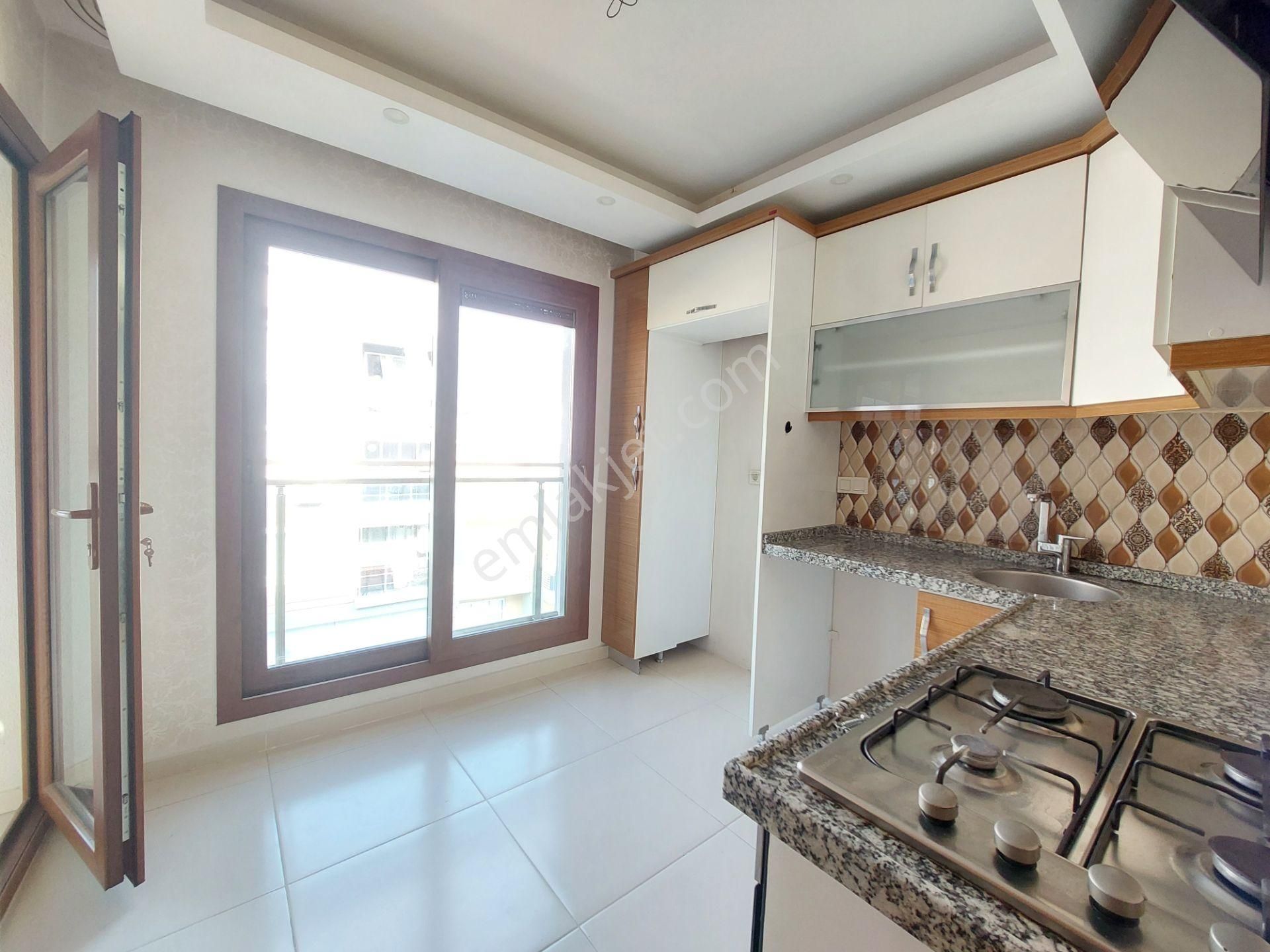 Bayraklı Emek Mah De 9 Yaşında Kiralık 2+1 D.gazlı Daire - Görsel 11