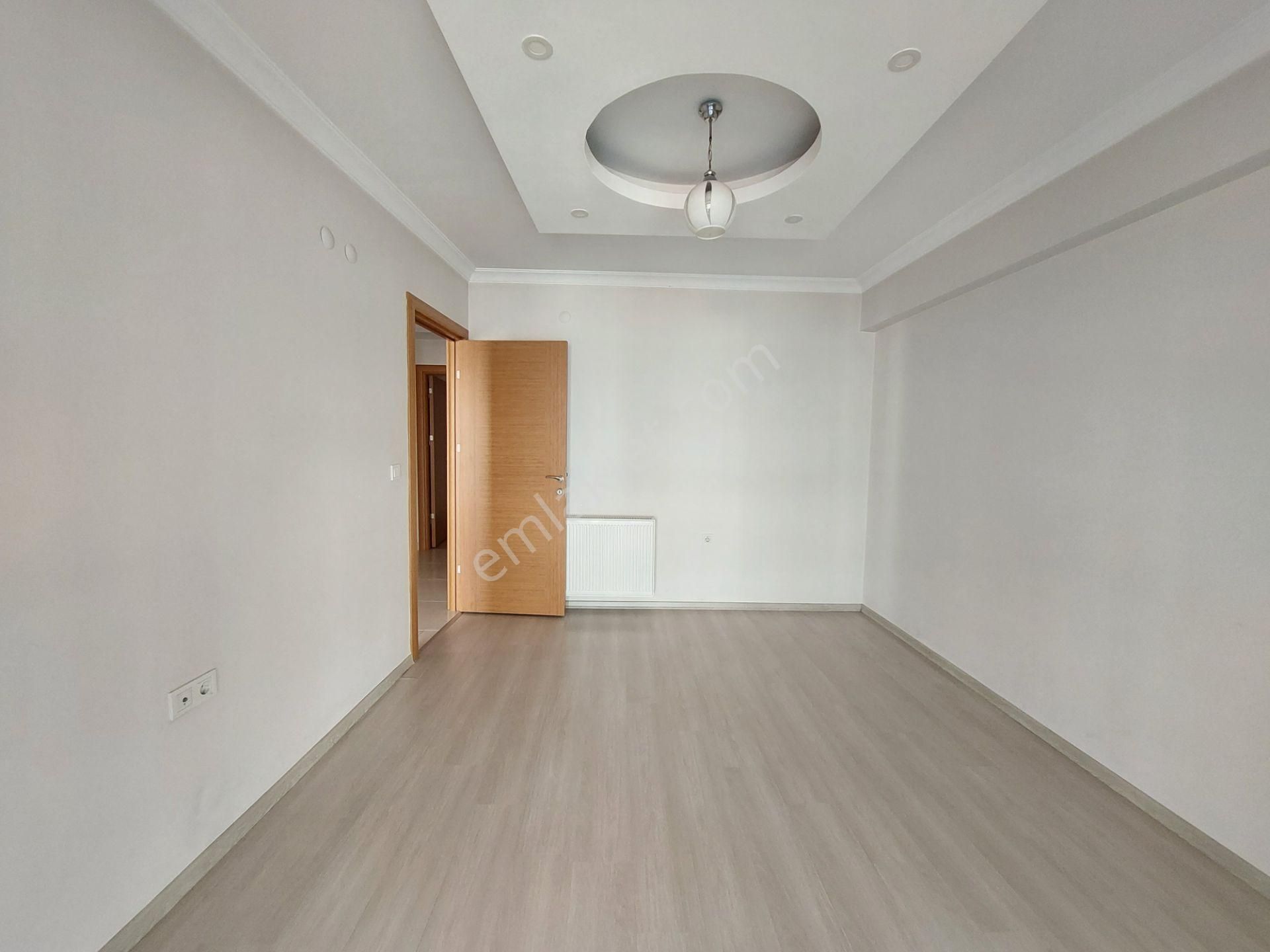 Bayraklı Emek Mah De 9 Yaşında Kiralık 2+1 D.gazlı Daire - Görsel 29