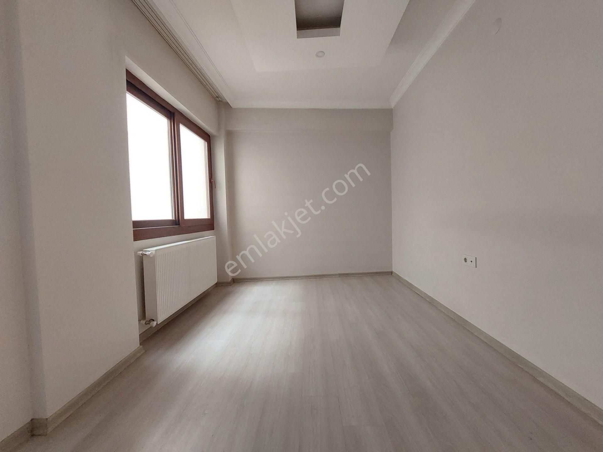 Bayraklı Emek Mah De 9 Yaşında Kiralık 2+1 D.gazlı Daire - Görsel 31