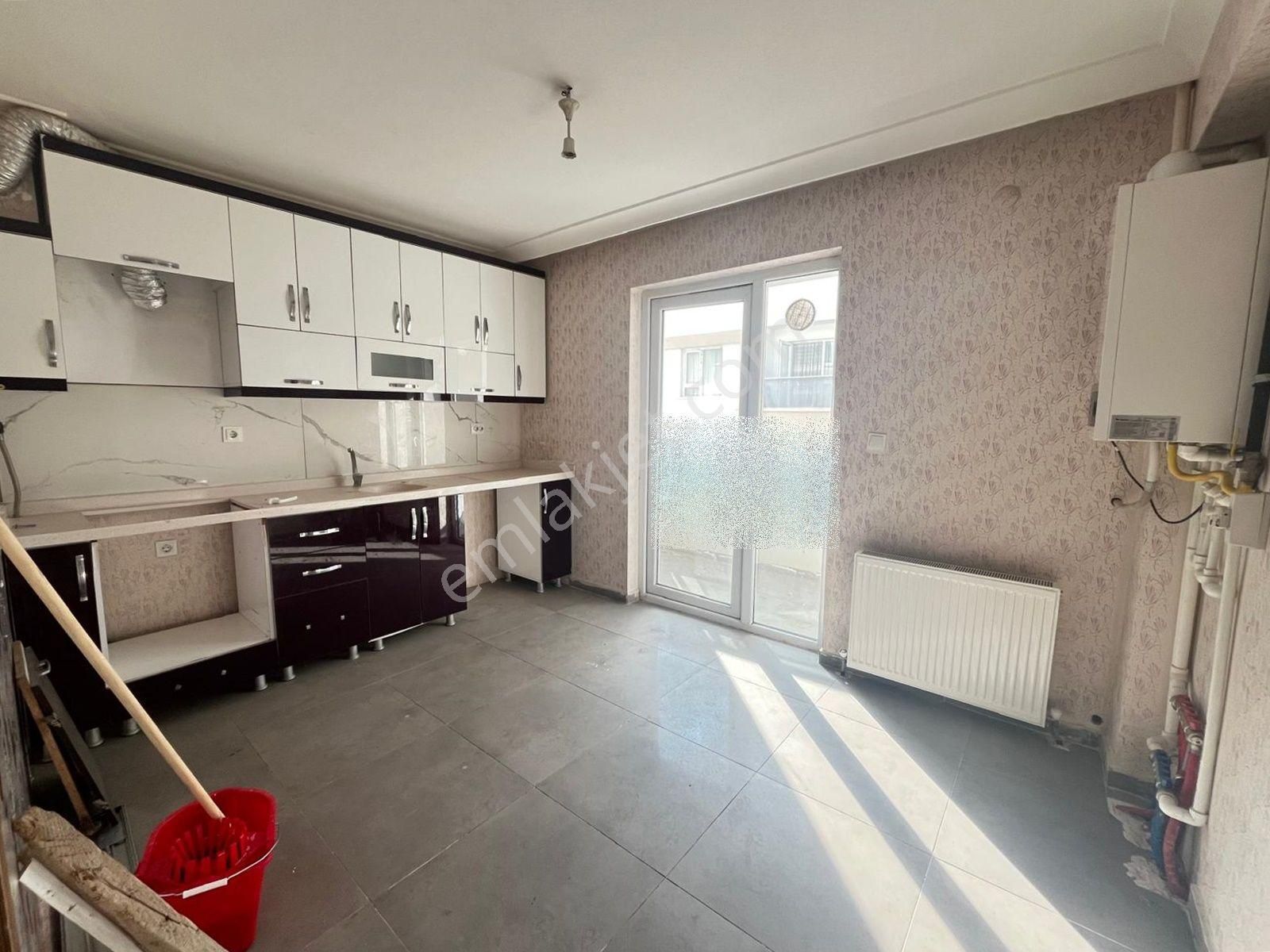 Feridunçelik'te Full Yapılı Asansörlü 6+1 Satılık Dubleks !!