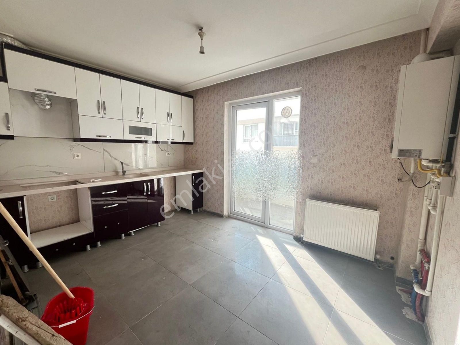 Feridunçelik'te Full Yapılı Asansörlü 6+1 Satılık Dubleks !! - Görsel 2