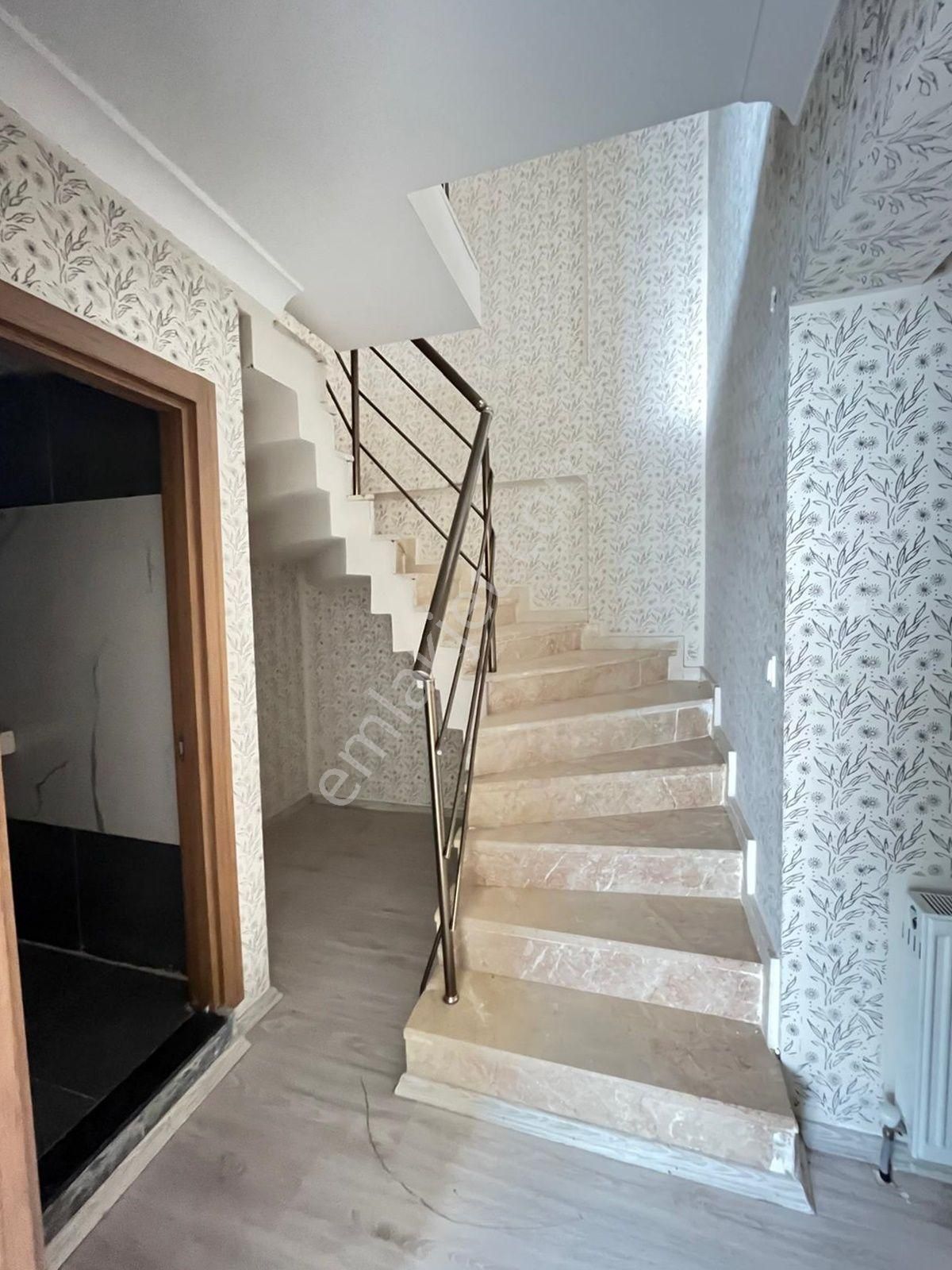 Feridunçelik'te Full Yapılı Asansörlü 6+1 Satılık Dubleks !! - Görsel 23