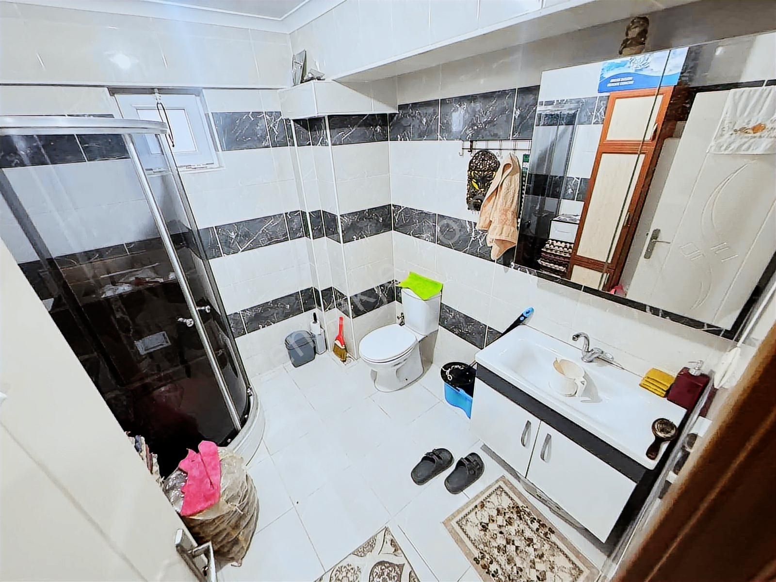 Lider Emlak'tan Özdemir Bloklarında 4+1 Asansör+ebeveyn+160m2 - Görsel 24