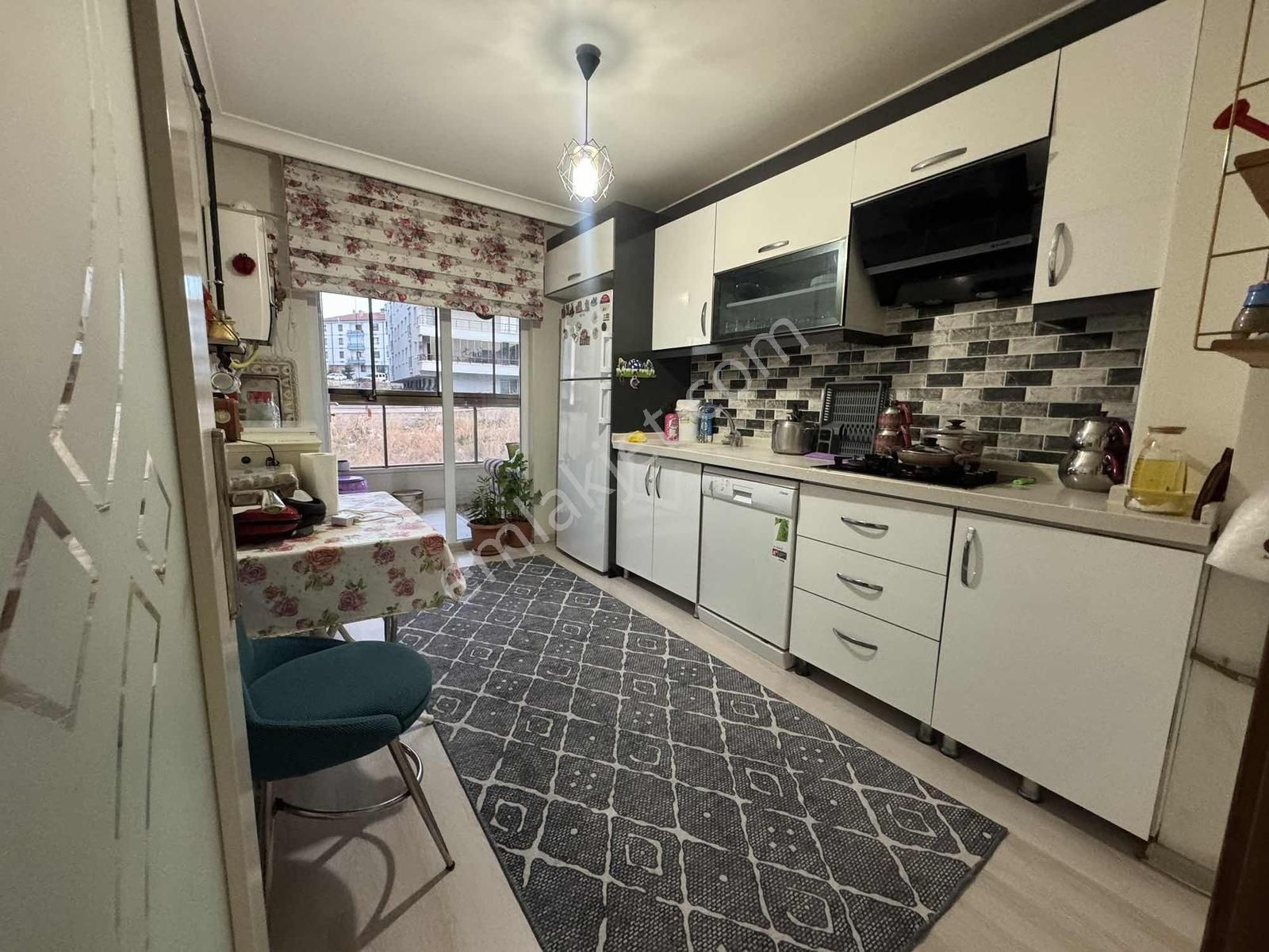 Lider Emlak'tan Özdemir Bloklarında 4+1 Asansör+ebeveyn+160m2 - Görsel 32