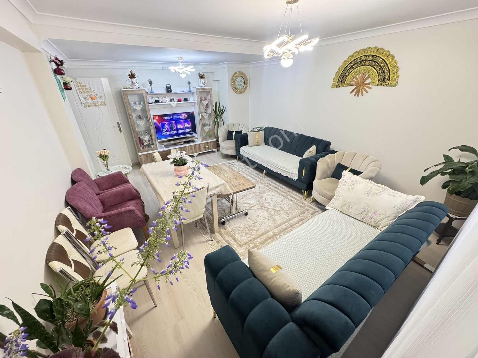 Lider Emlak'tan Özdemir Bloklarında 4+1 Asansör+ebeveyn+160m2 - Görsel 22