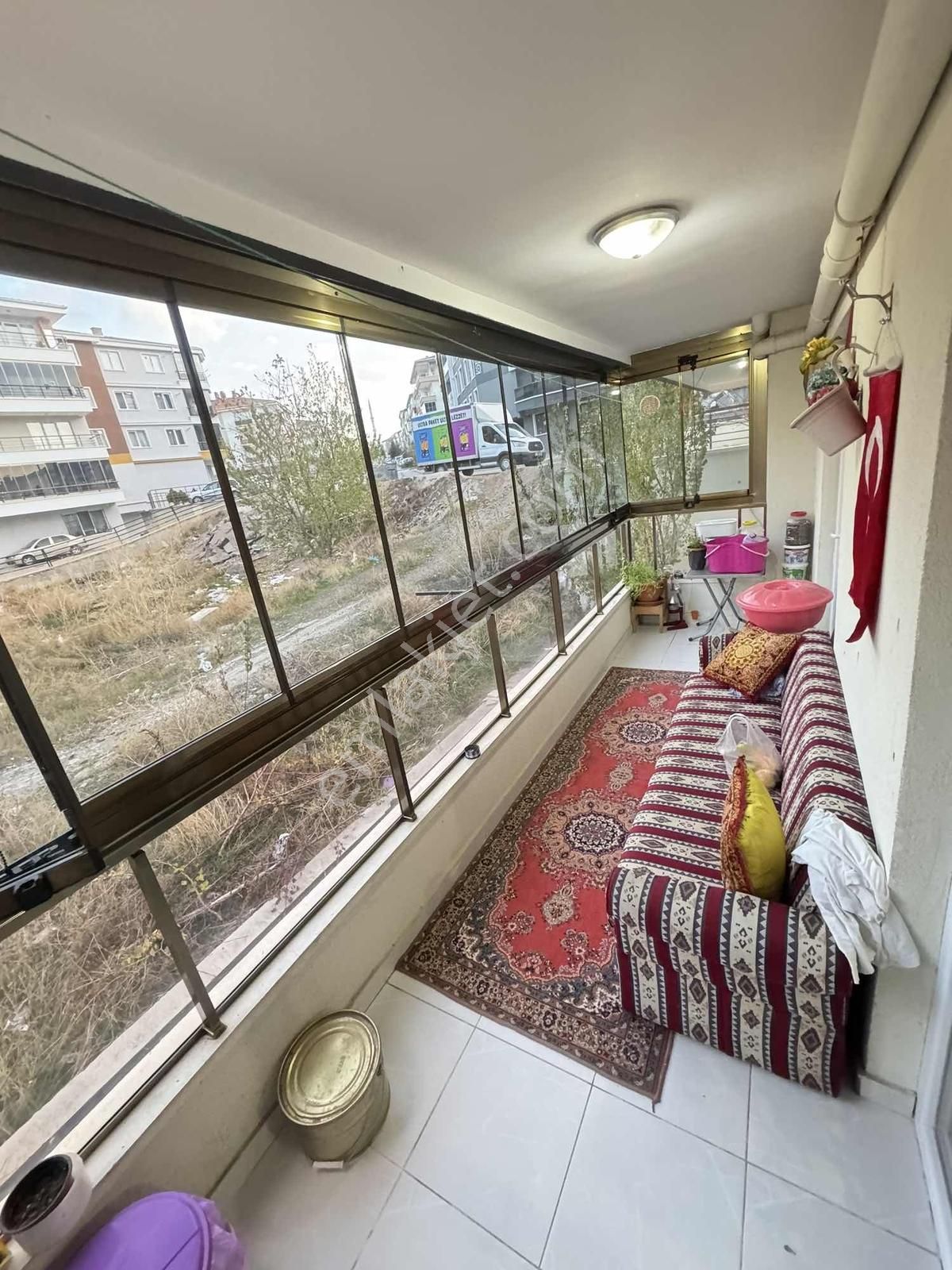 Lider Emlak'tan Özdemir Bloklarında 4+1 Asansör+ebeveyn+160m2 - Görsel 9