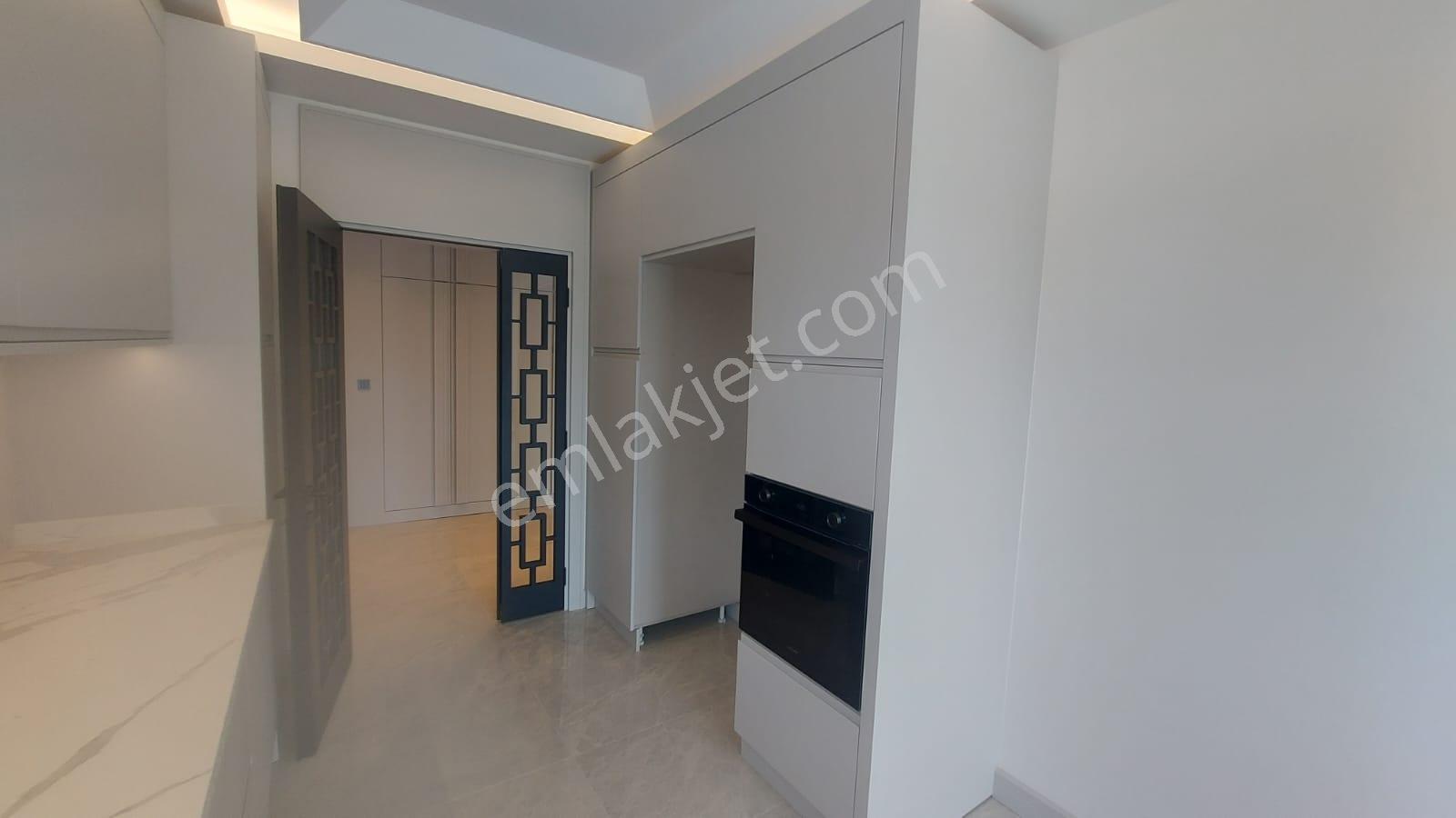 Nilüfer Gümüştepe De Mustakil Havuzlu 5.5+1 Sıfır 255 M2 Villa - Görsel 2