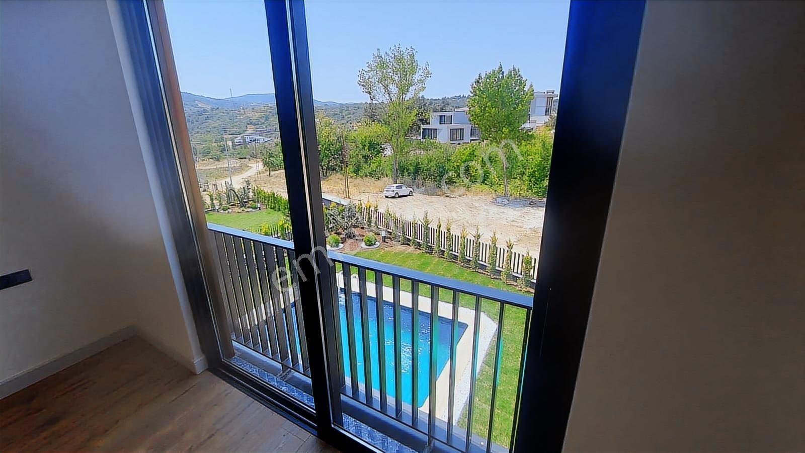 Nilüfer Gümüştepe De Mustakil Havuzlu 5.5+1 Sıfır 255 M2 Villa - Görsel 11