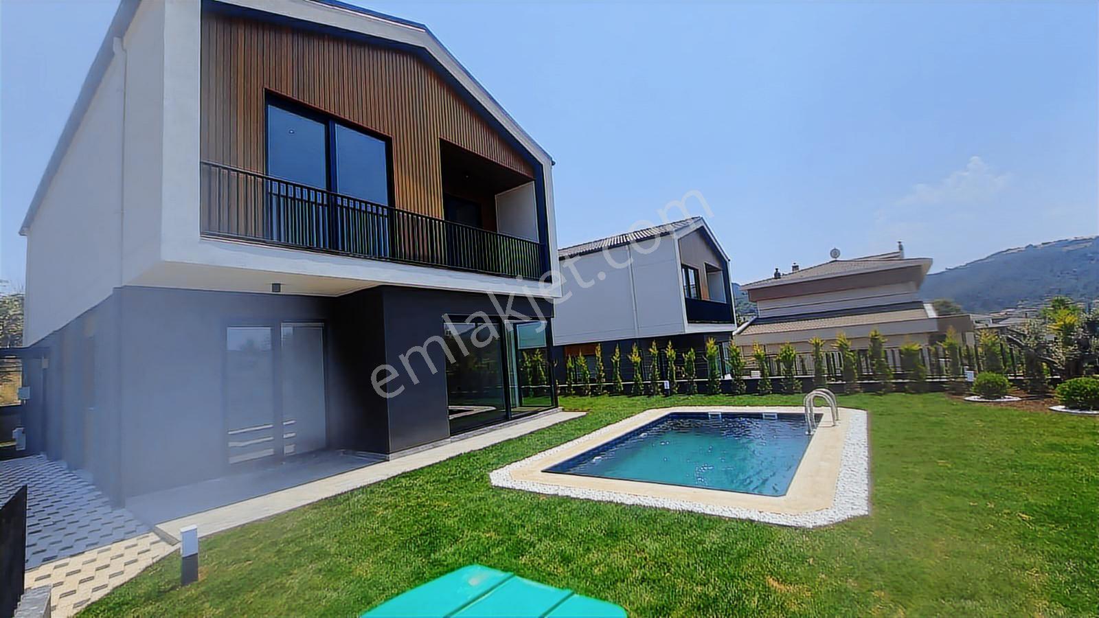 Nilüfer Gümüştepe De Mustakil Havuzlu 5.5+1 Sıfır 255 M2 Villa - Görsel 14