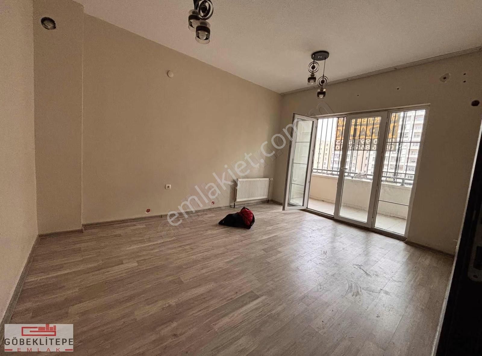 Göbeklitepe Emlak Tan Kiralık 2+1 Fg Ana Cadde Üzerinde - Görsel 15