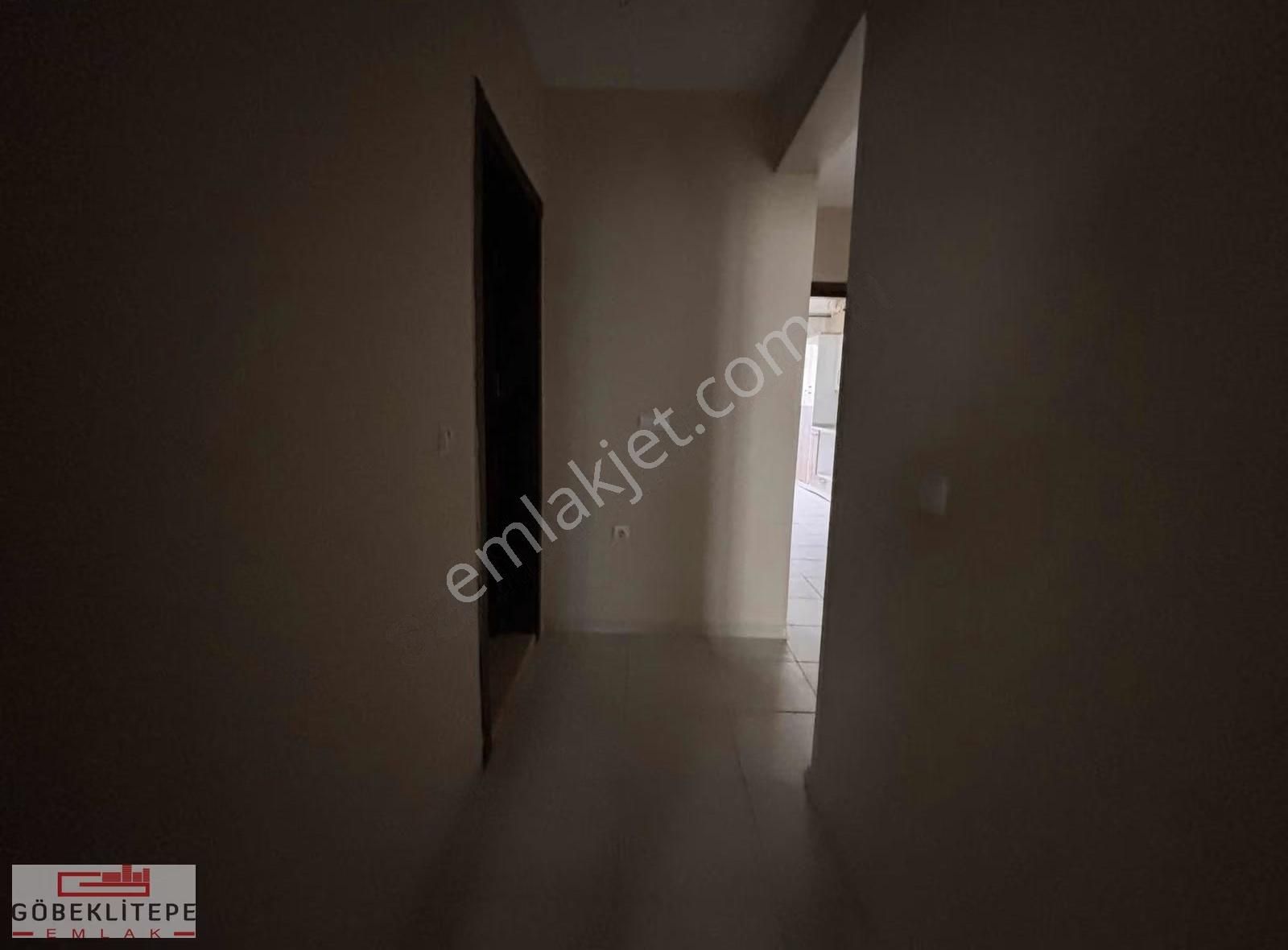 Göbeklitepe Emlak Tan Kiralık 2+1 Fg Ana Cadde Üzerinde - Görsel 4