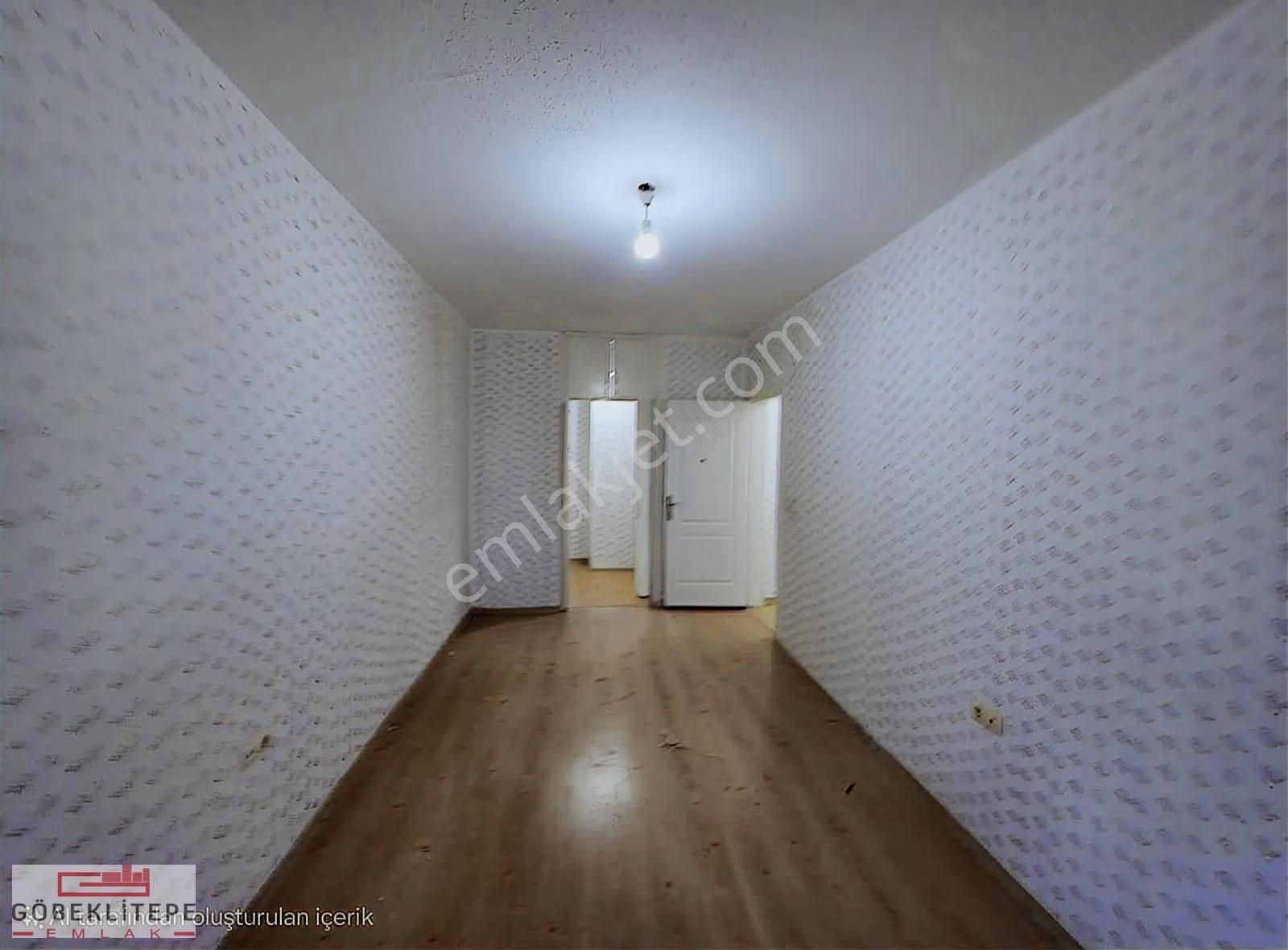 Acilll , Göbeklitepe Emlaktan Satılık 2+1 Daire