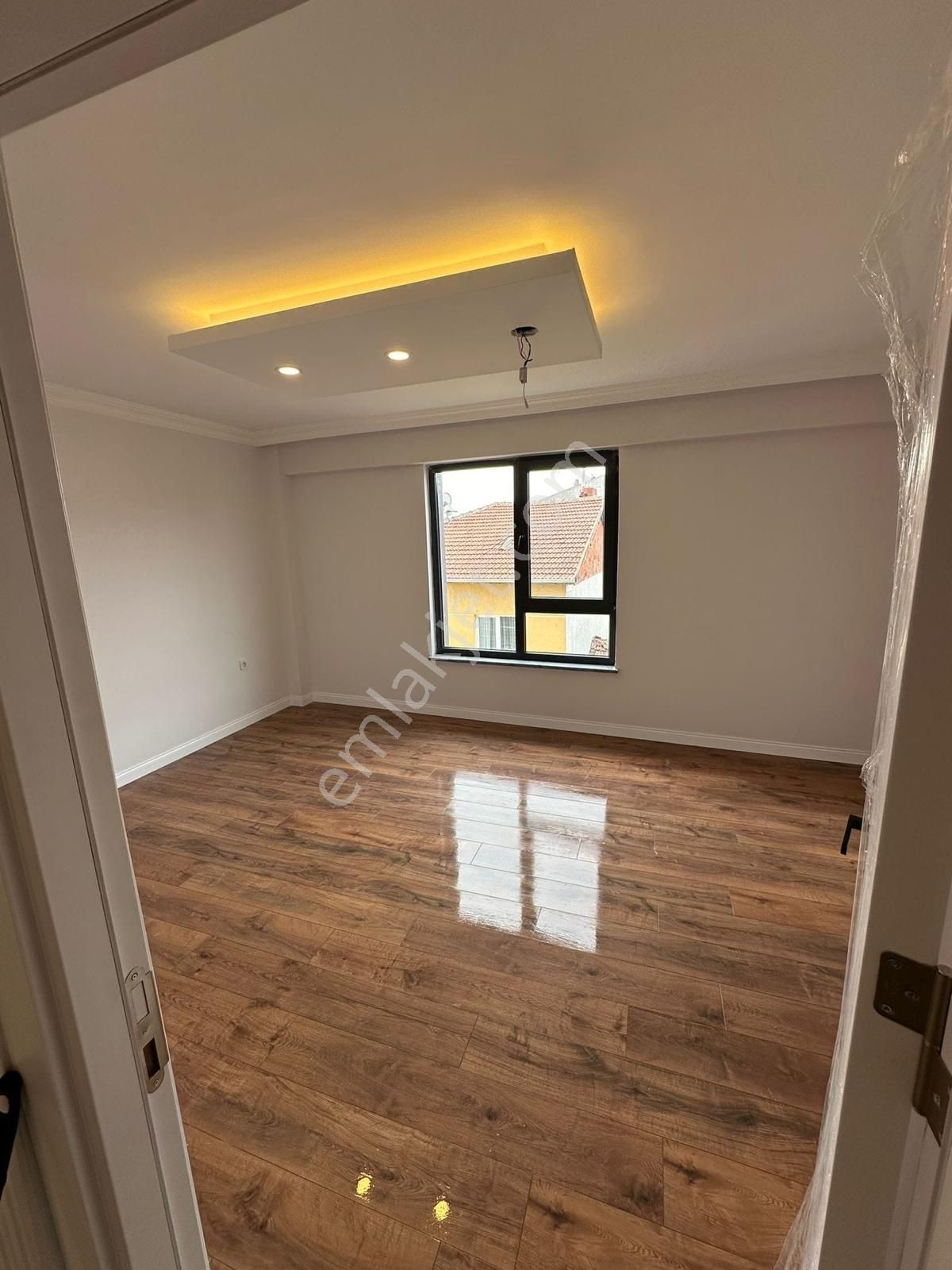 Aslan Emlak Gayrimenkulden Çamlıcada Satılık 3+1 Daire - Görsel 17