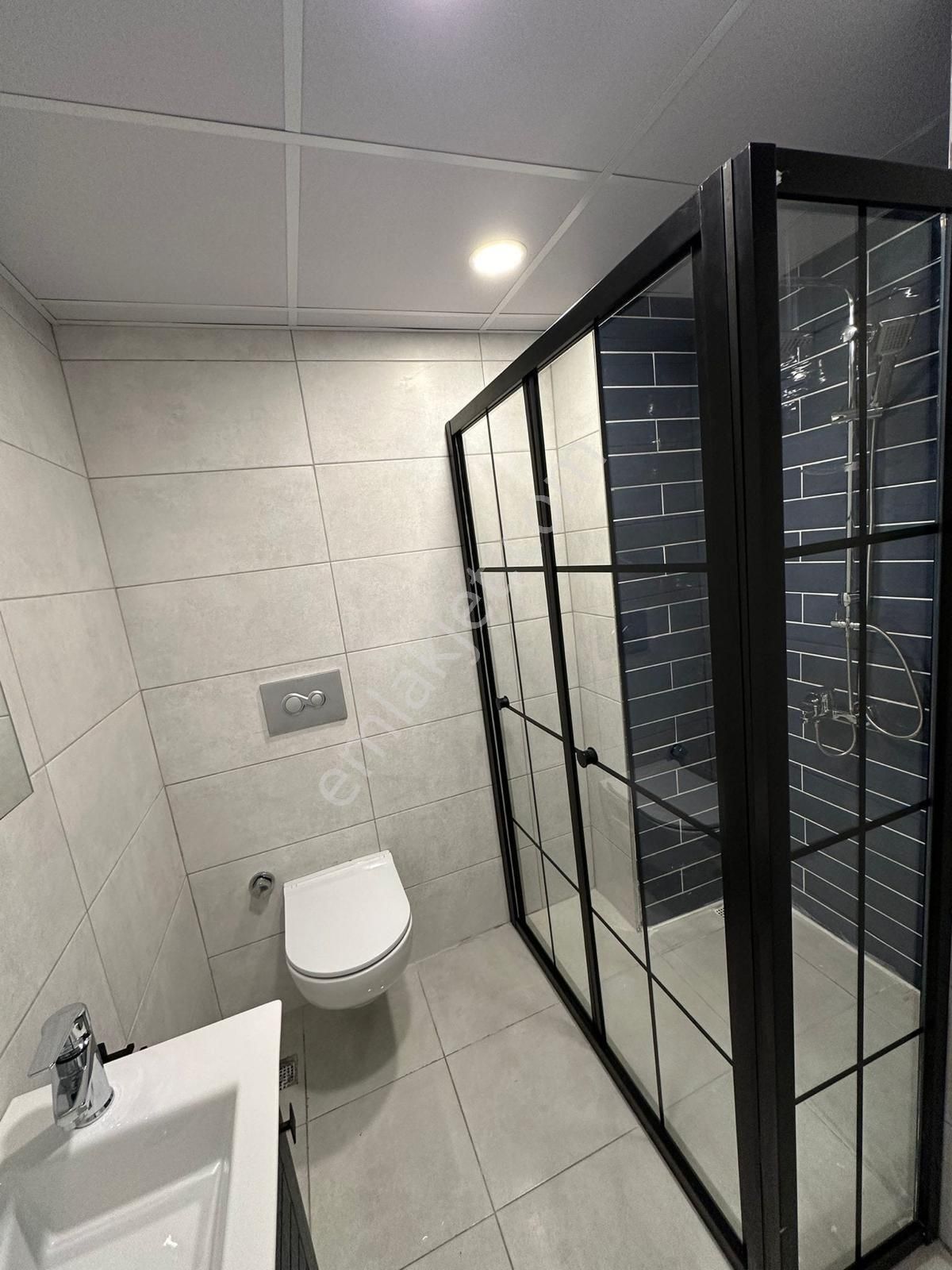 Aslan Emlak Gayrimenkulden Çamlıcada Satılık 3+1 Daire - Görsel 9