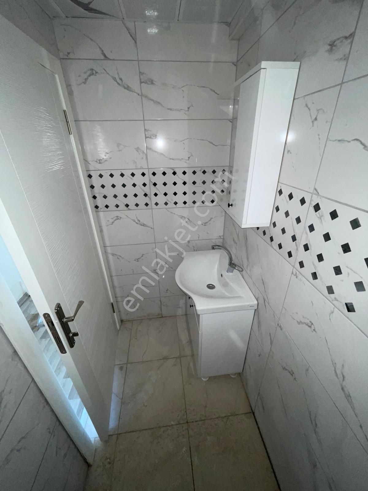 Altındağ-beşikkaya Mahallesinde Ara Katta Asansörlü 2+1 Satılık Daire !!! - Görsel 17