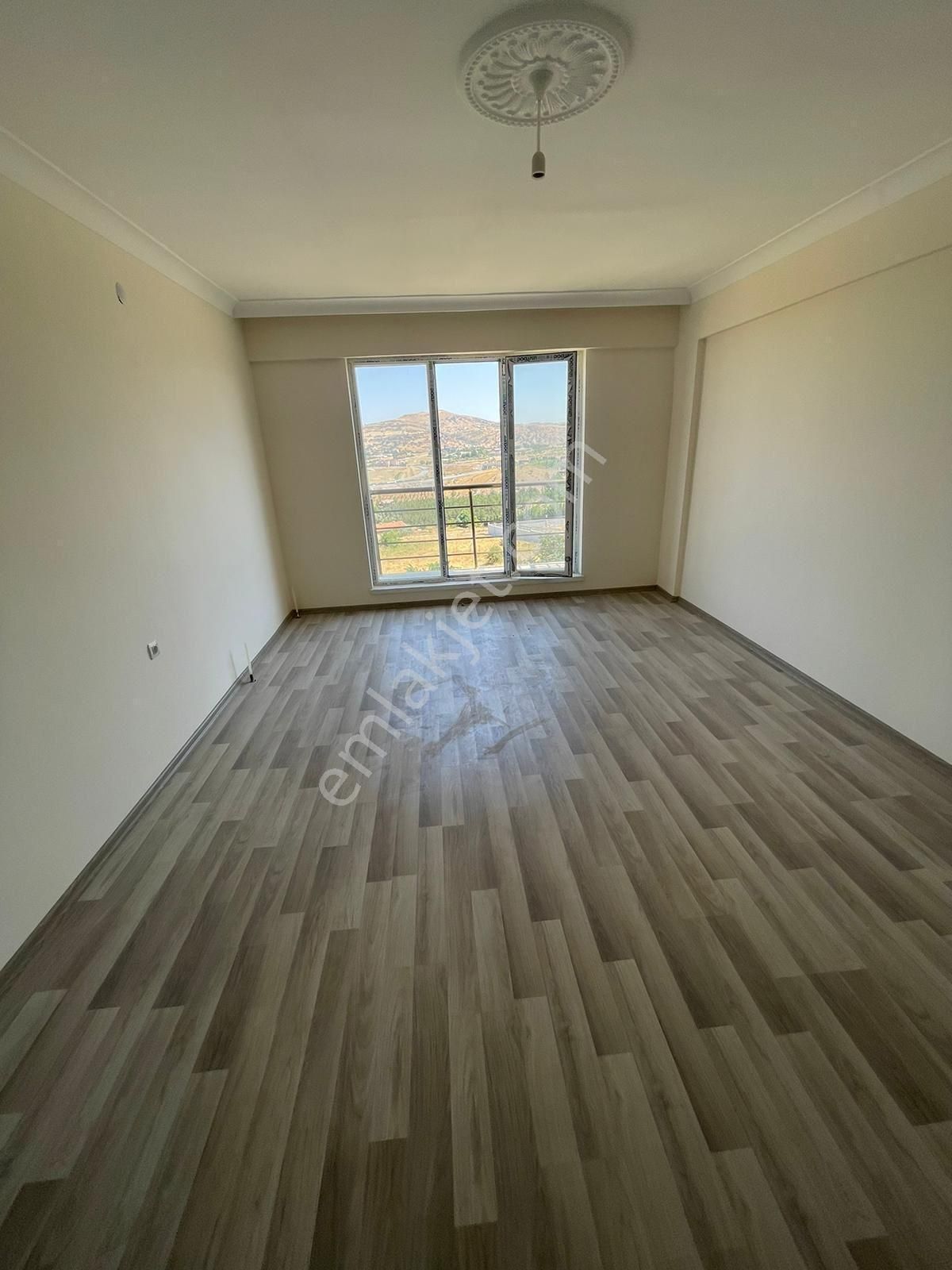 Altındağ-beşikkaya Mahallesinde Ara Katta Asansörlü 2+1 Satılık Daire !!! - Görsel 13