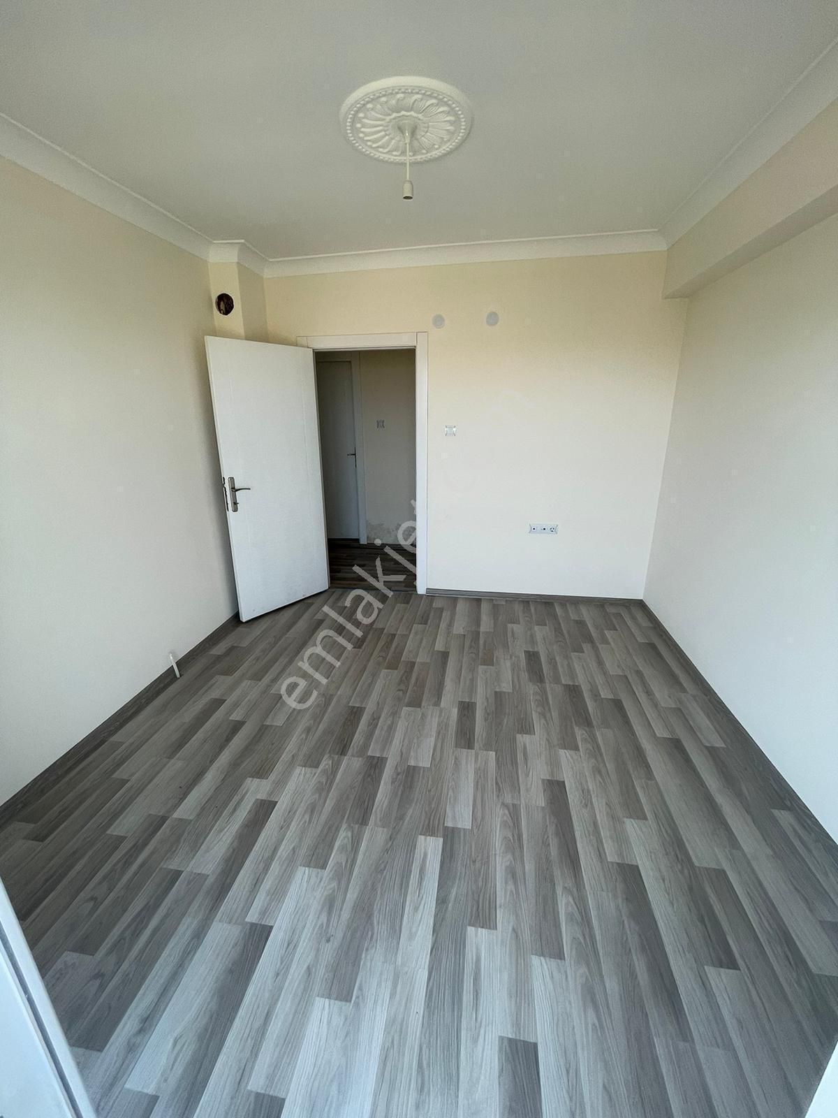 Altındağ-beşikkaya Mahallesinde Ara Katta Asansörlü 2+1 Satılık Daire !!! - Görsel 23