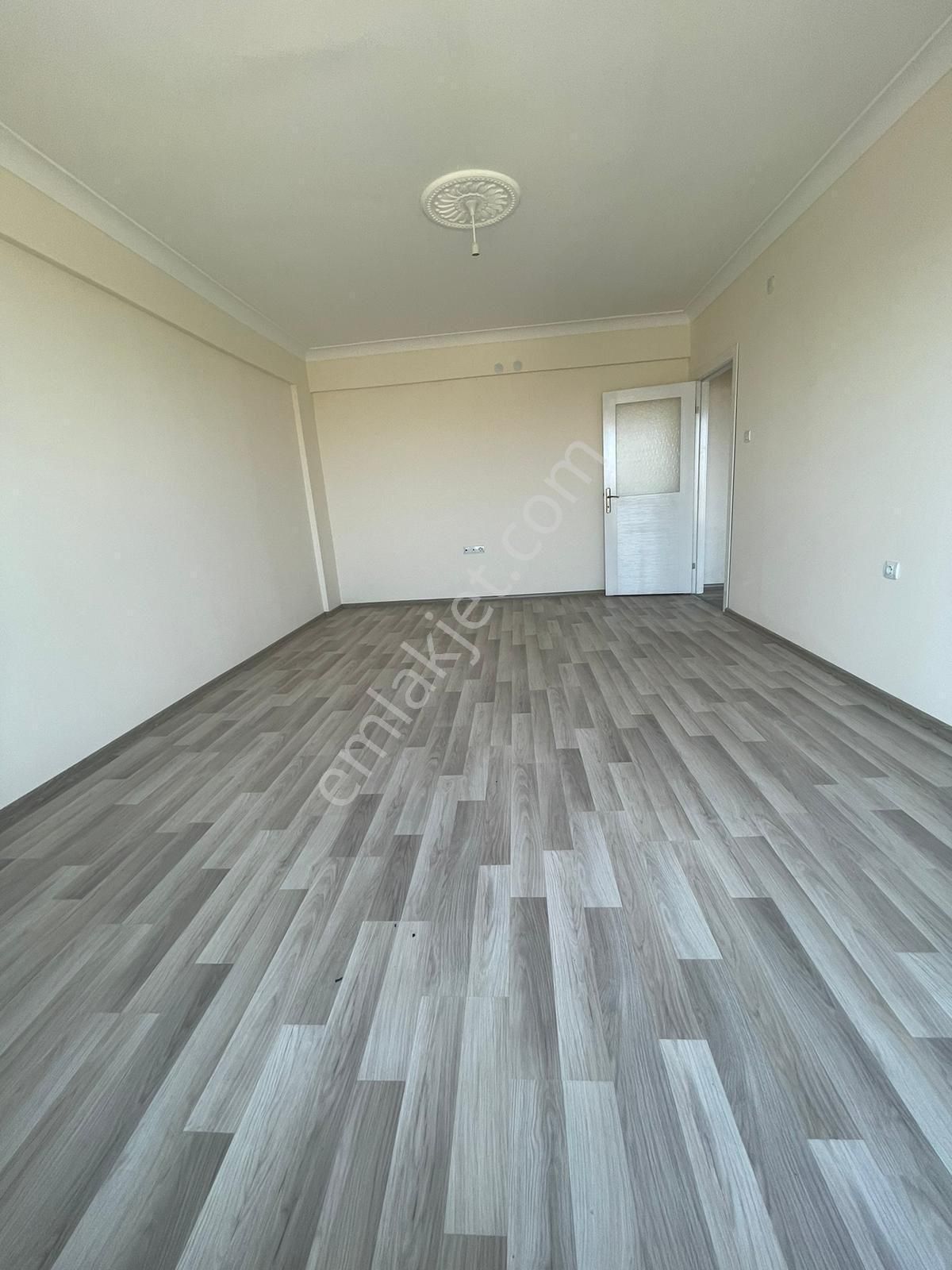 Altındağ-beşikkaya Mahallesinde Ara Katta Asansörlü 2+1 Satılık Daire !!! - Görsel 9