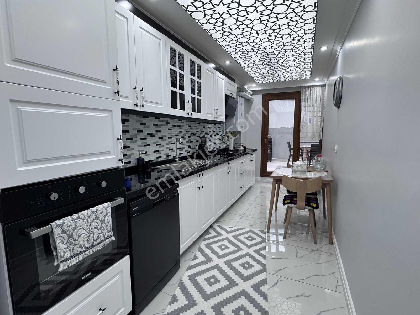 Çekmeköy Safranbolu Evlerinde Satılık Kış Bahçeli Sıfır Daire - Görsel 35