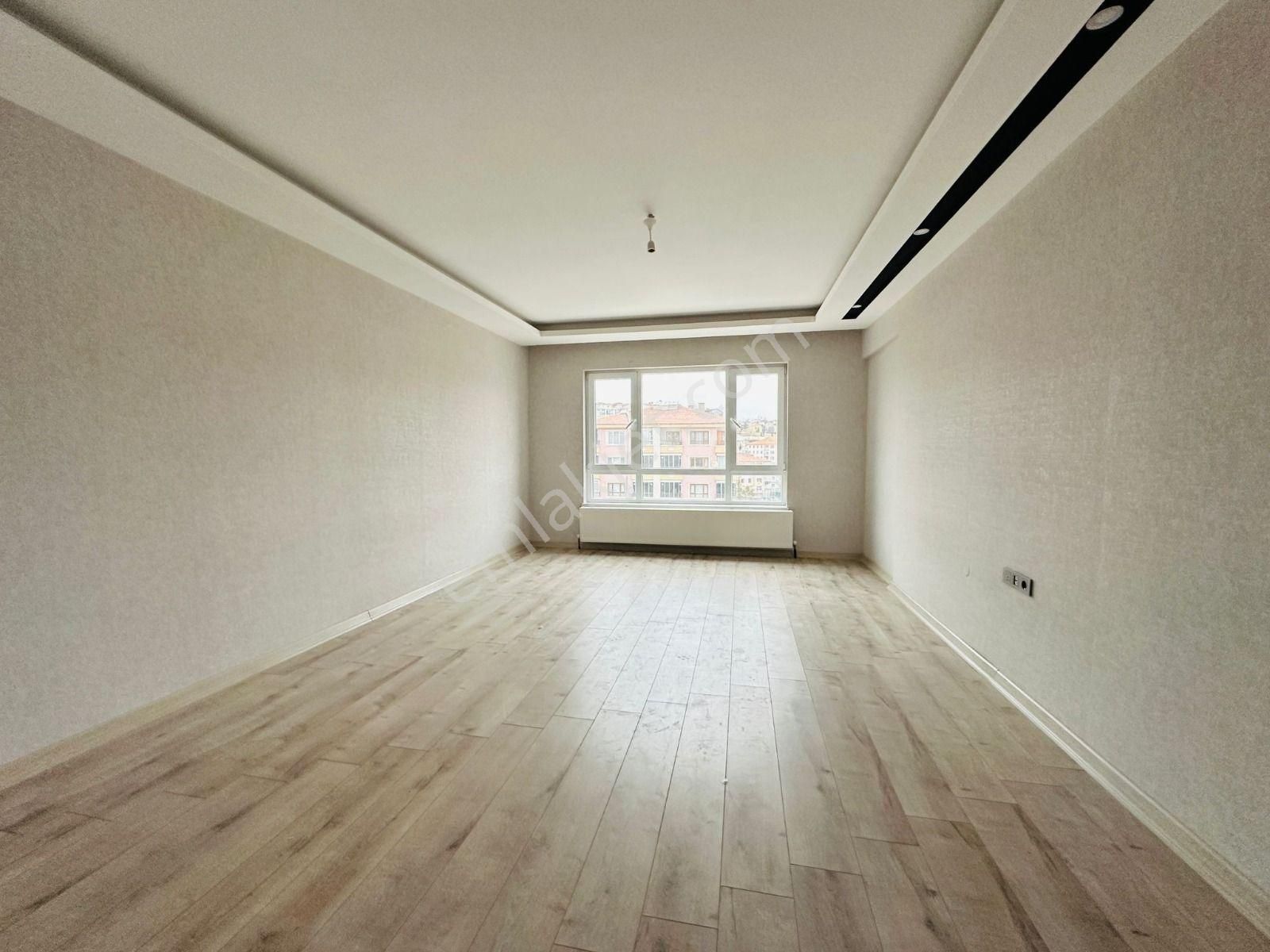 Başak'ta Karapürçek Cad Yakını Asansörlü Full Yapılı 3+1 Ara Kat Ön Cephe Sıfır Satılık Daire !! - Görsel 5