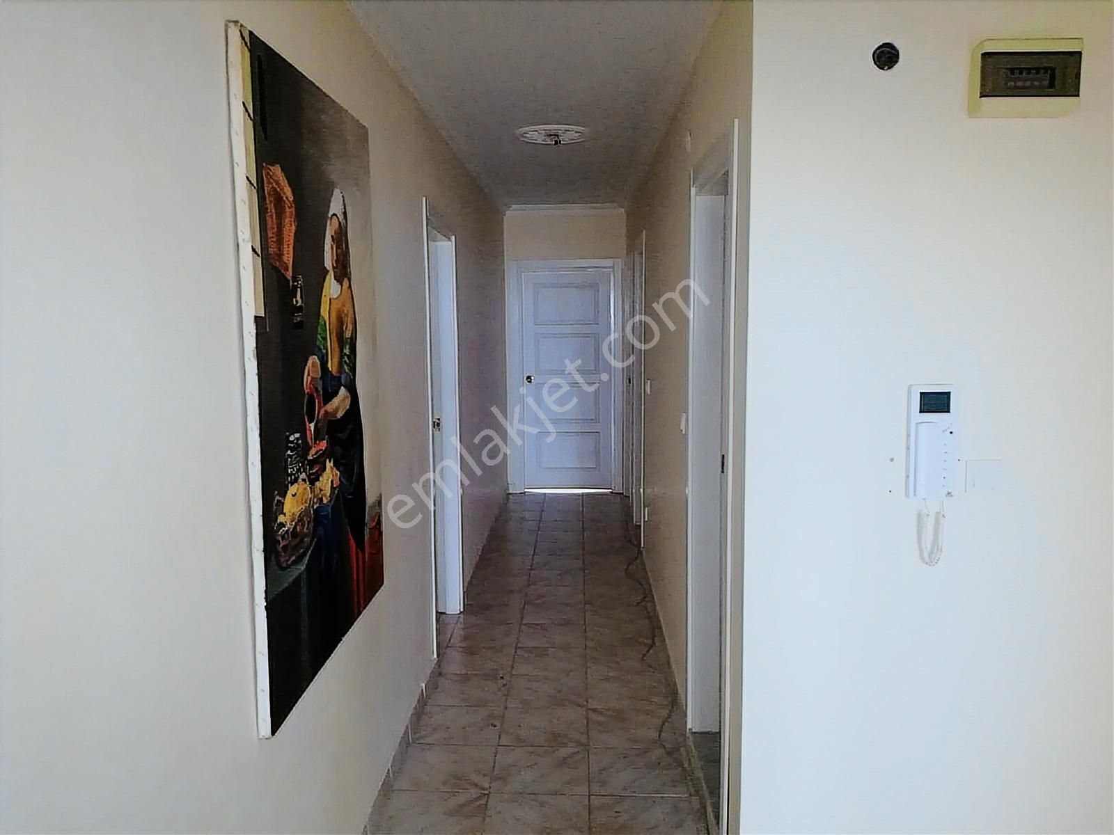 Bahçeşehir Hoşkent Sitesinde 145m2 3+1 Arakat Satılık Boş Daire - Görsel 27