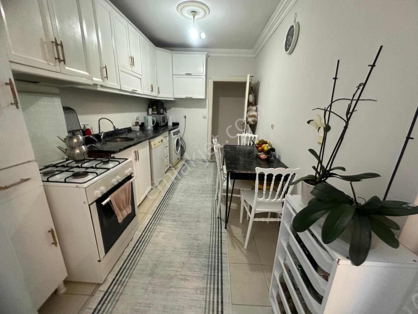 Alanya Saray Mah.kızlarpınarı Mevkii Satılık 2+1 Daire
