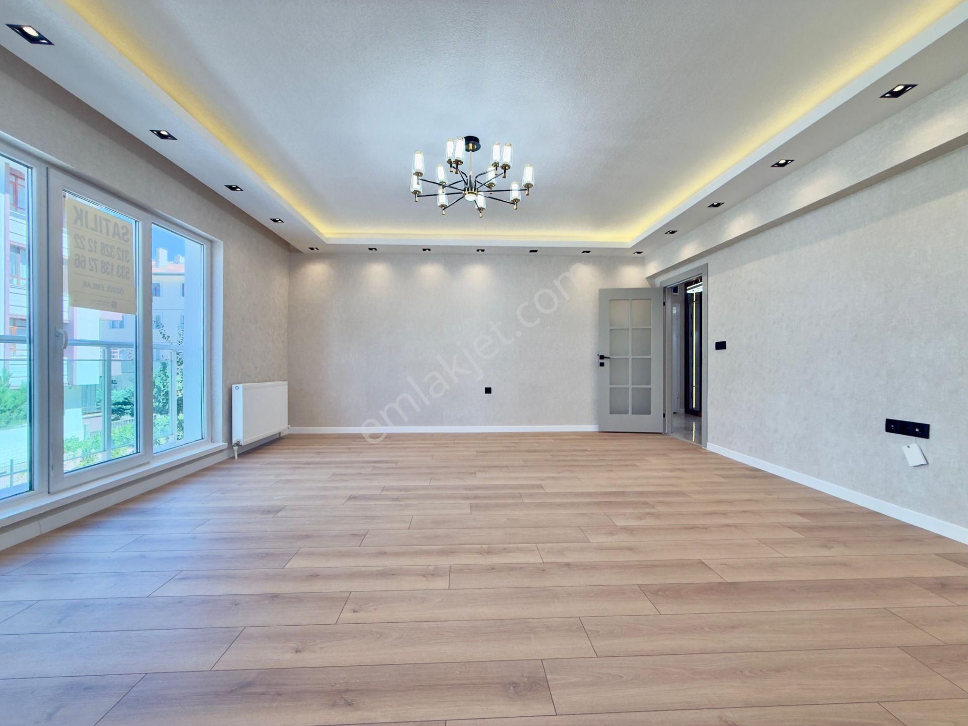 Kalecik Emlak'tan Çift Banyolu Asansörlü Şık Tasarımlı Katta 4+1 - Görsel 7