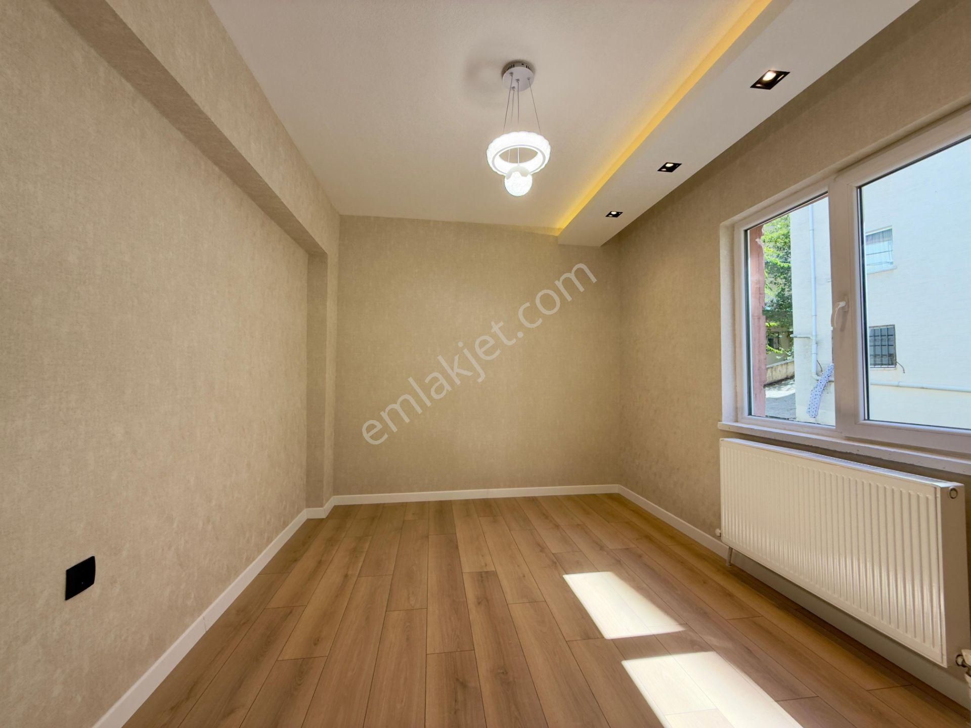 Kalecik Emlak'tan Çift Banyolu Asansörlü Şık Tasarımlı Katta 4+1 - Görsel 14